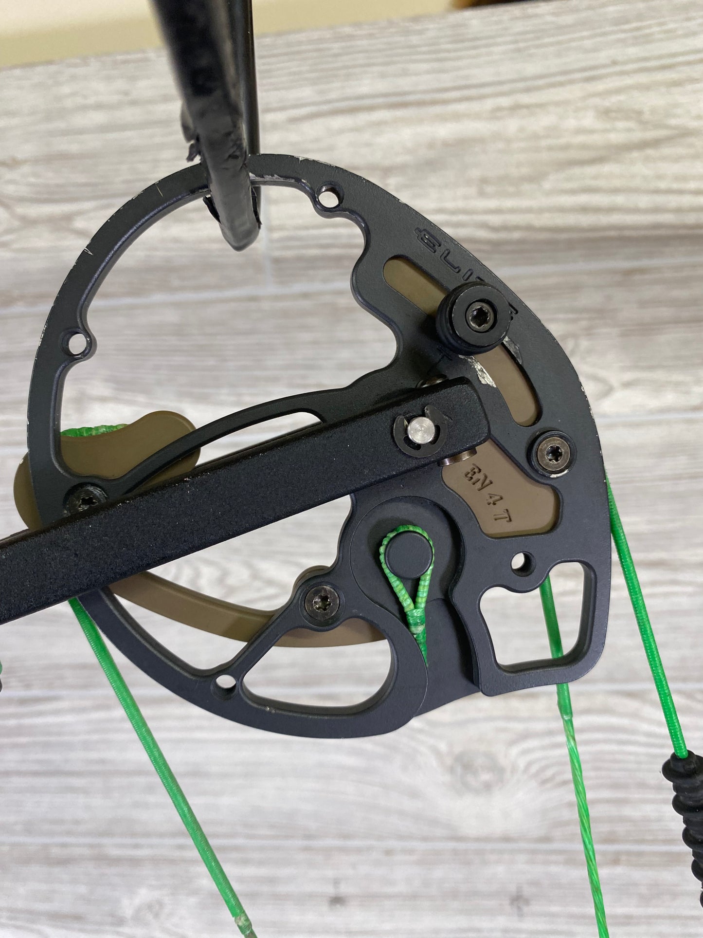 Elite Energy 35 70# RIGHT Handed BOW ONLY 29.5"