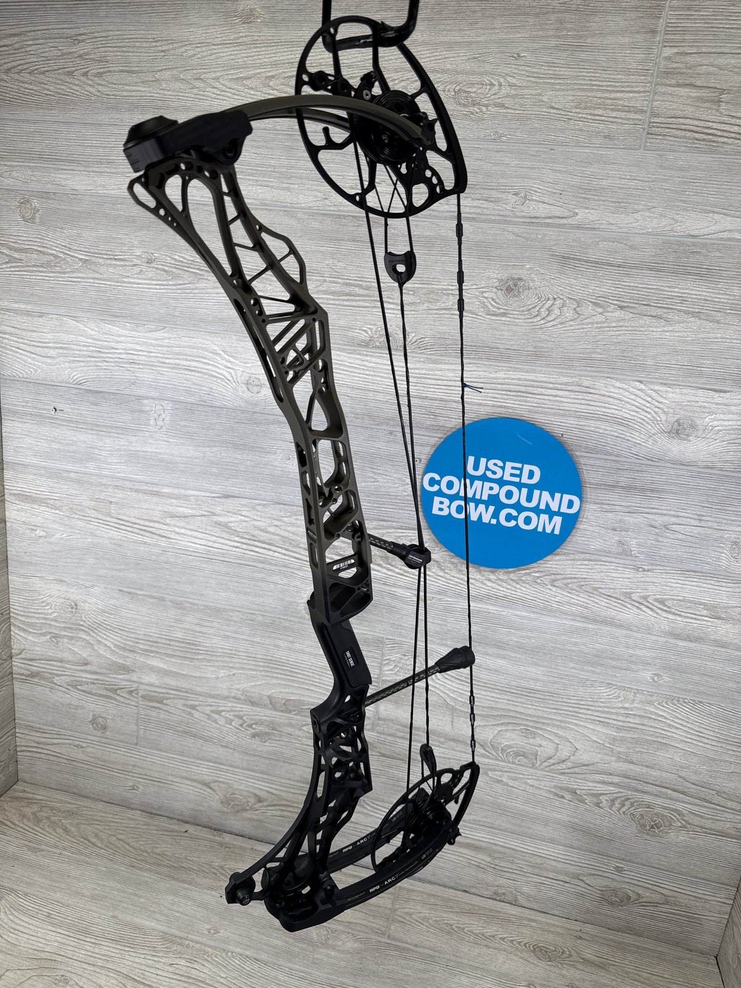 Used Mathews LIFT X 29.5 Left Hand Green Ambush Fade to Black