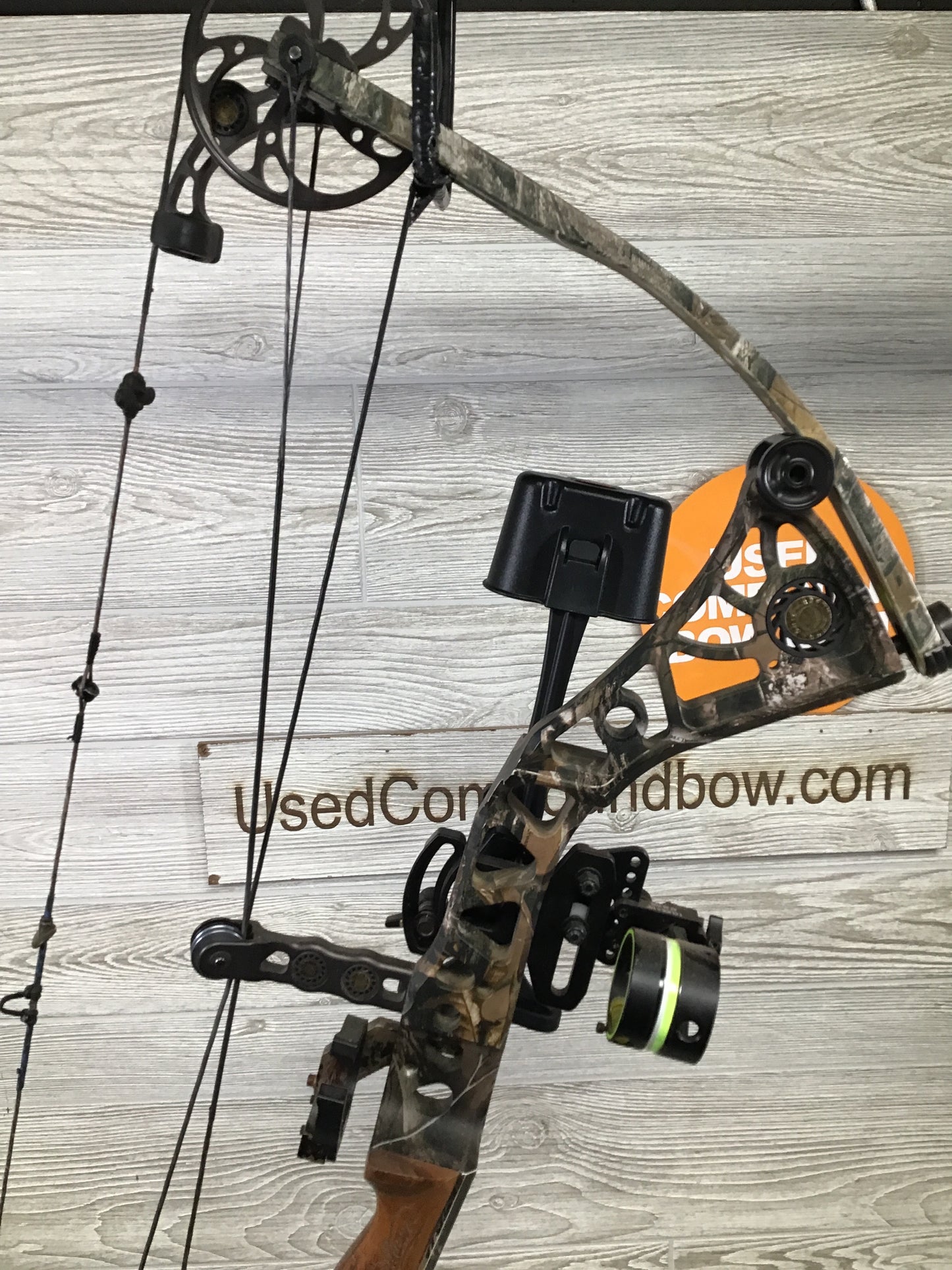 Used Mathews Drenalin LEFT HAND 60-70# PKG READY TO HUNT
