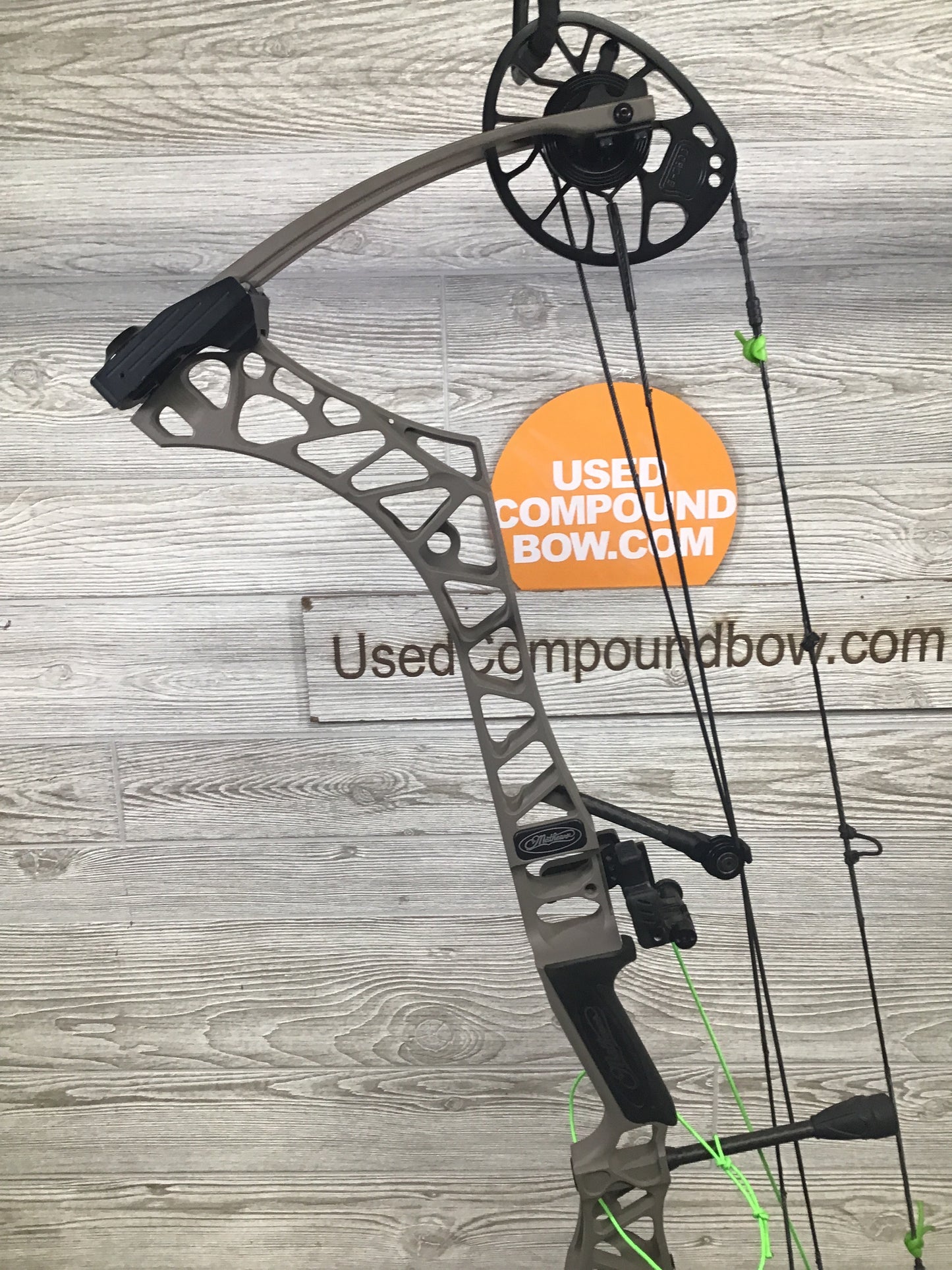 Mathews Prima Granite Right handed 24"/50#