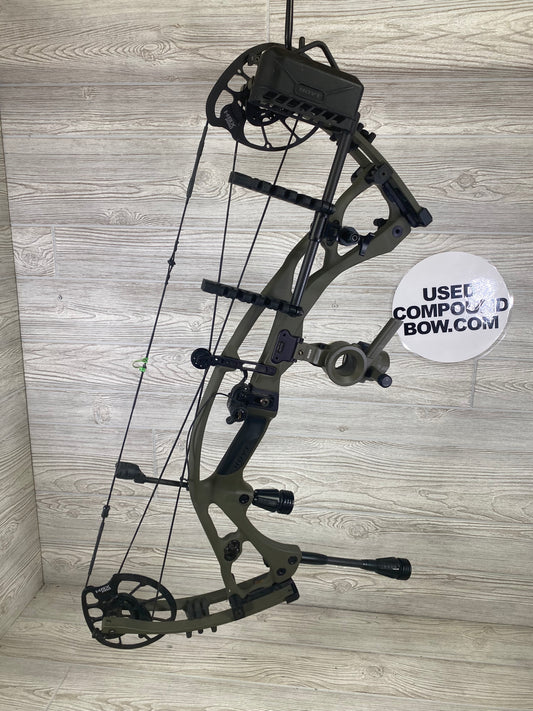 Used Hoyt RX-7 Right Hand 60-70# Wilderness Loaded!