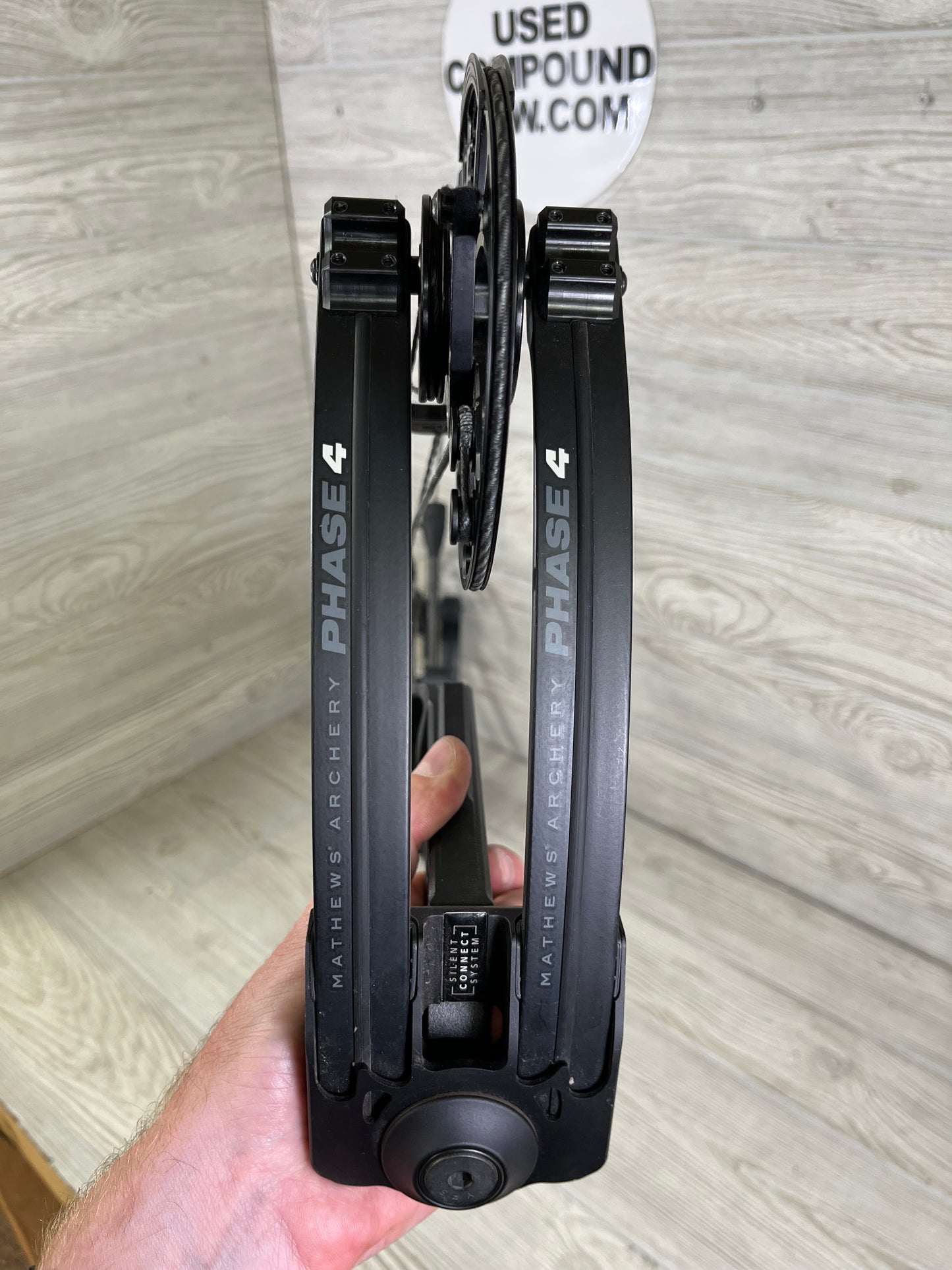 Mathews Phase 4 33 Black RH BOW ONLY