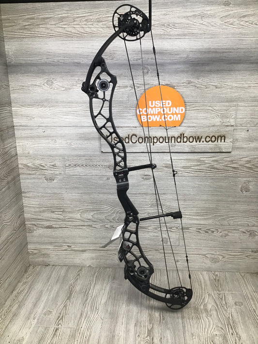 Used Bowtech Reckoning Gen 2 39 50-60# Right Hand Speedway Gray Med Cam