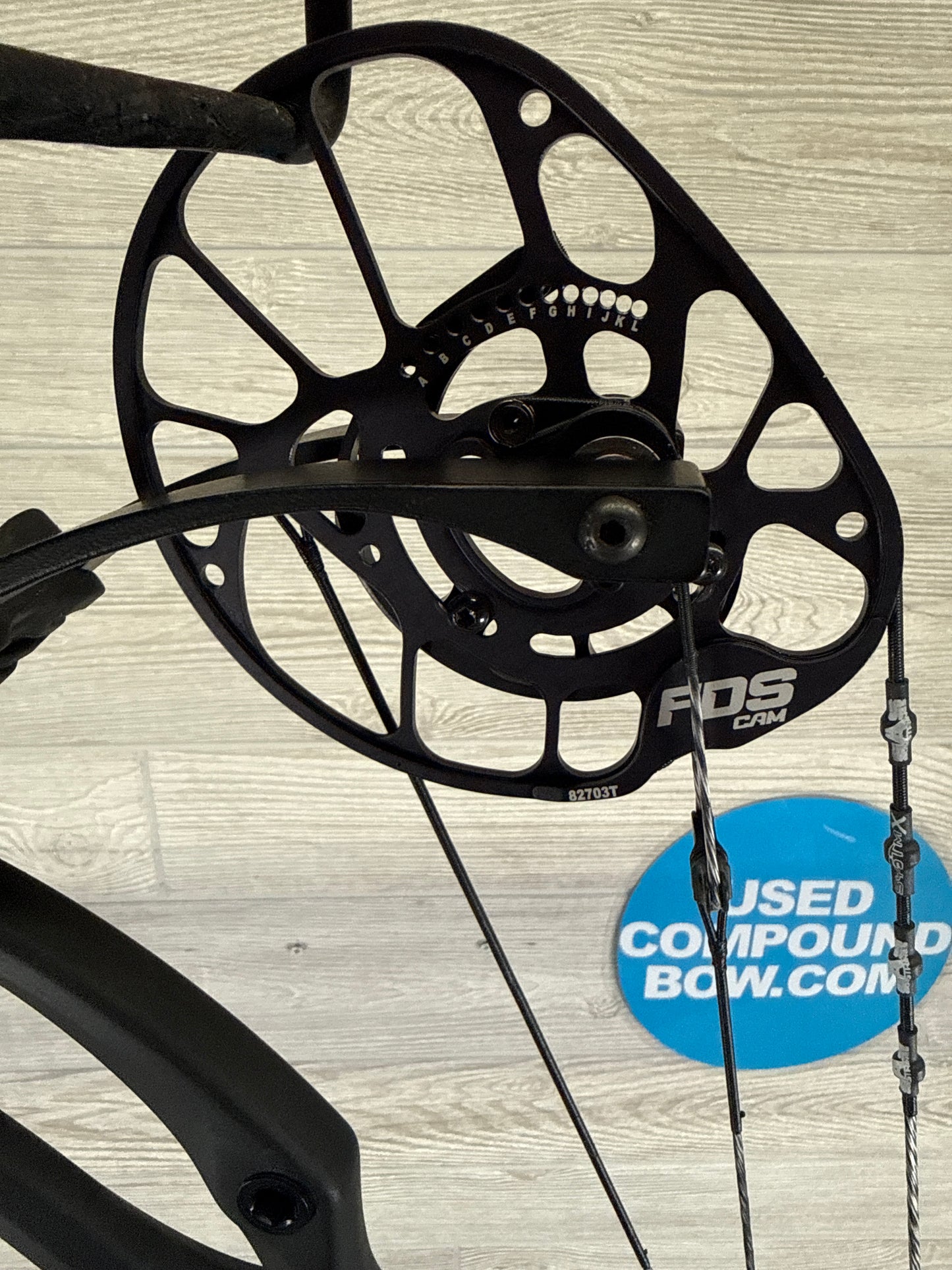 Used PSE Mach 30 FDS Black Right Handed Package gas systm x strings