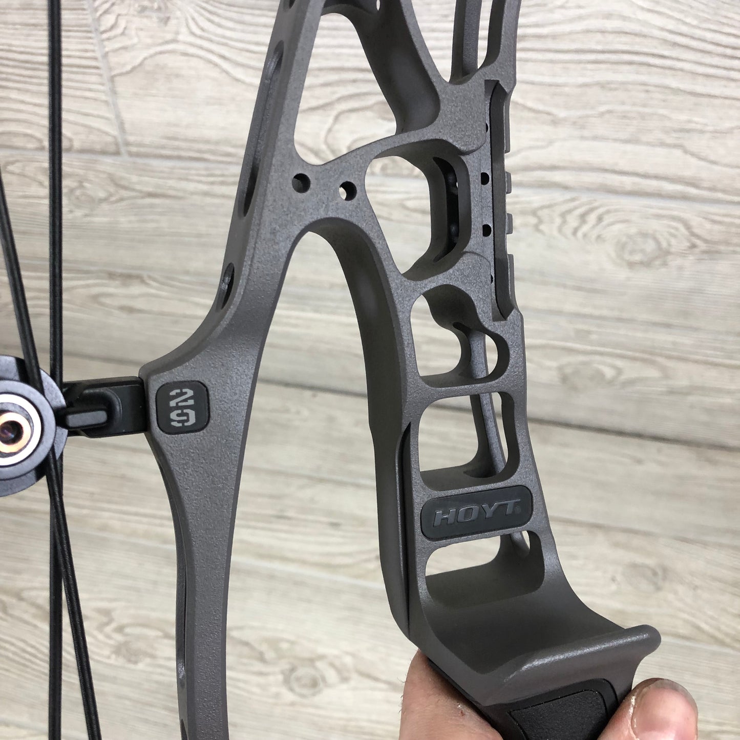 Used Hoyt Alpha AX-2 29 Tombstone LH 70# max
