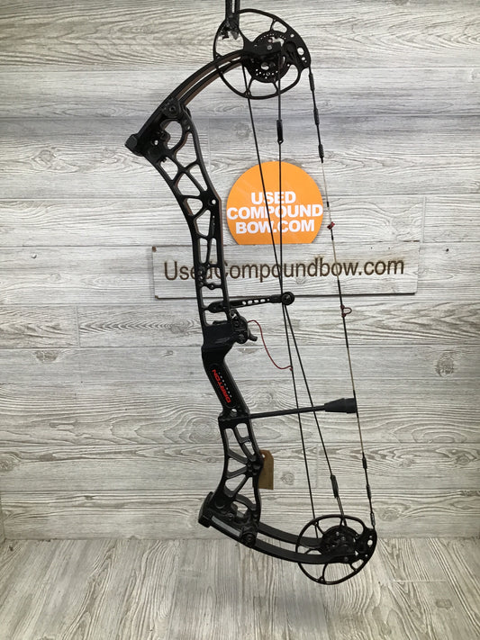 Used Darton Consequence 2 Black Right Handed 50-60#