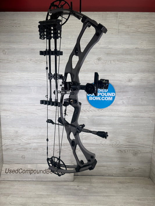 Hoyt RX-8 RH Tombstone Pkg 60-70# 27-32”
