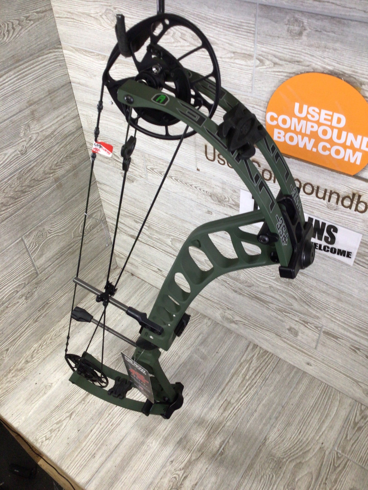 PSE Unite EC2 Right Handed 60-70# OD Green 25.5-31"