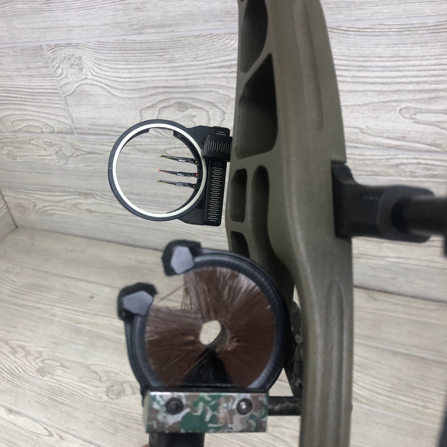 Hoyt Eclipse Right Handed Wilderness Green package 25.5" 40-50#