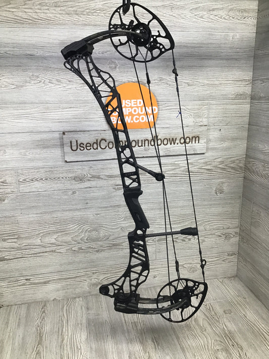 Used Mathews Lift X 29.5 Right Hand Black riser/Kuiu Verde limbs Bow 29.5"/70#