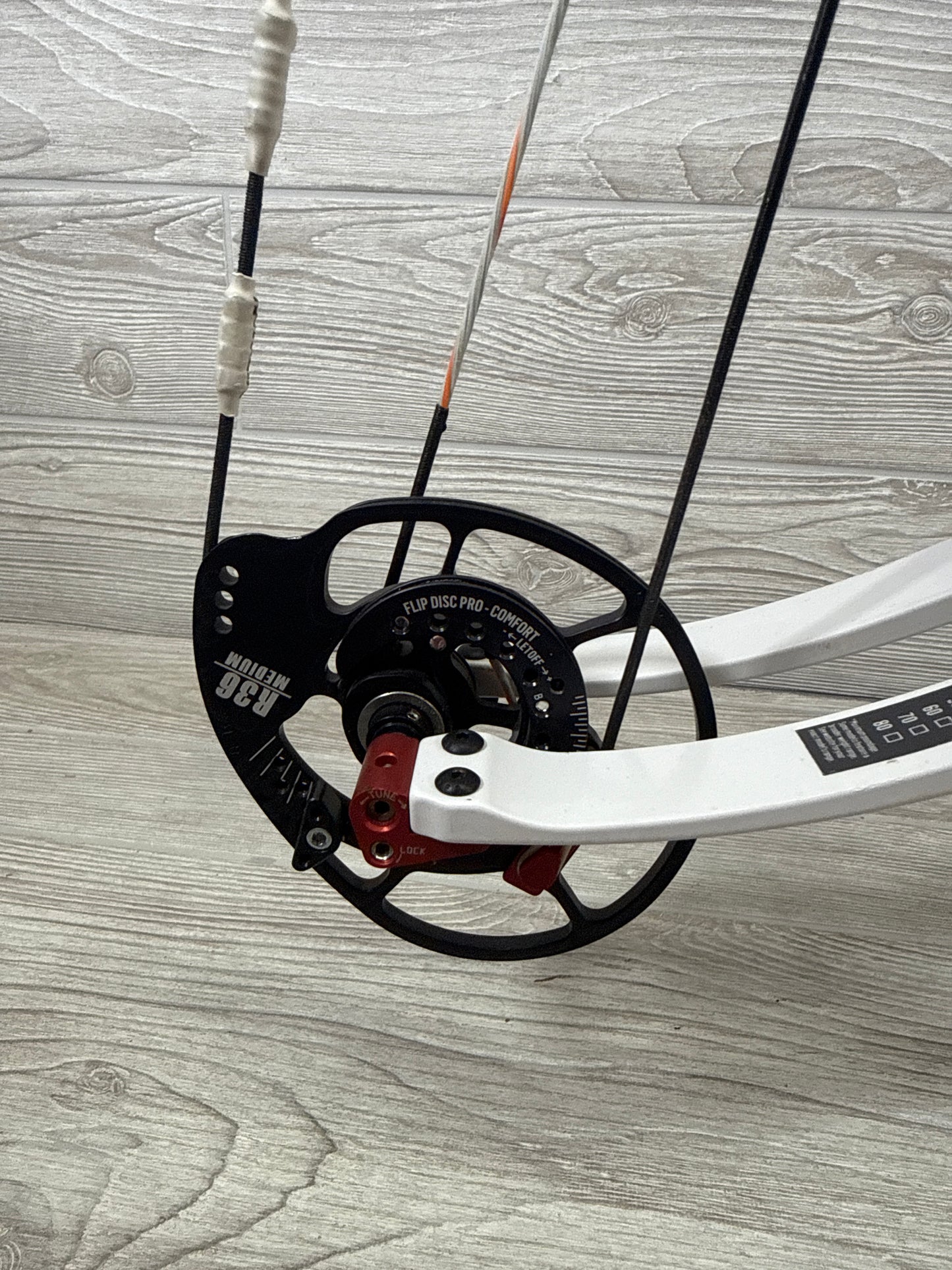 Used Bowtech Reckoning Gen 2 36 rh Illusion Orange 70#