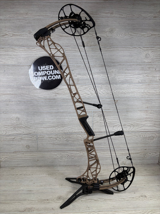 Used Mathews Lift 33 Right-Handed Earth Bow