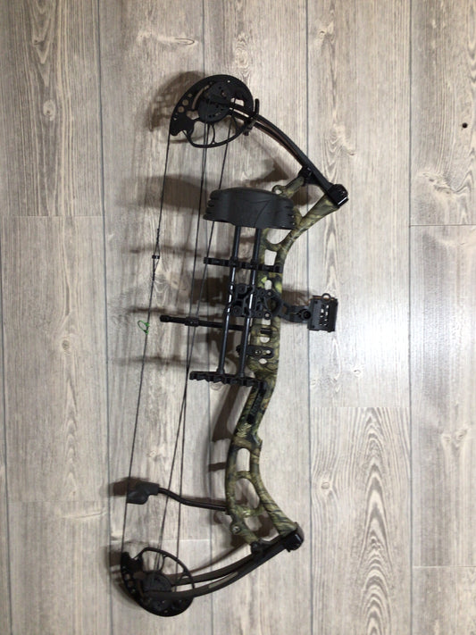 Used Bear Salute Right Handed Package 70#
