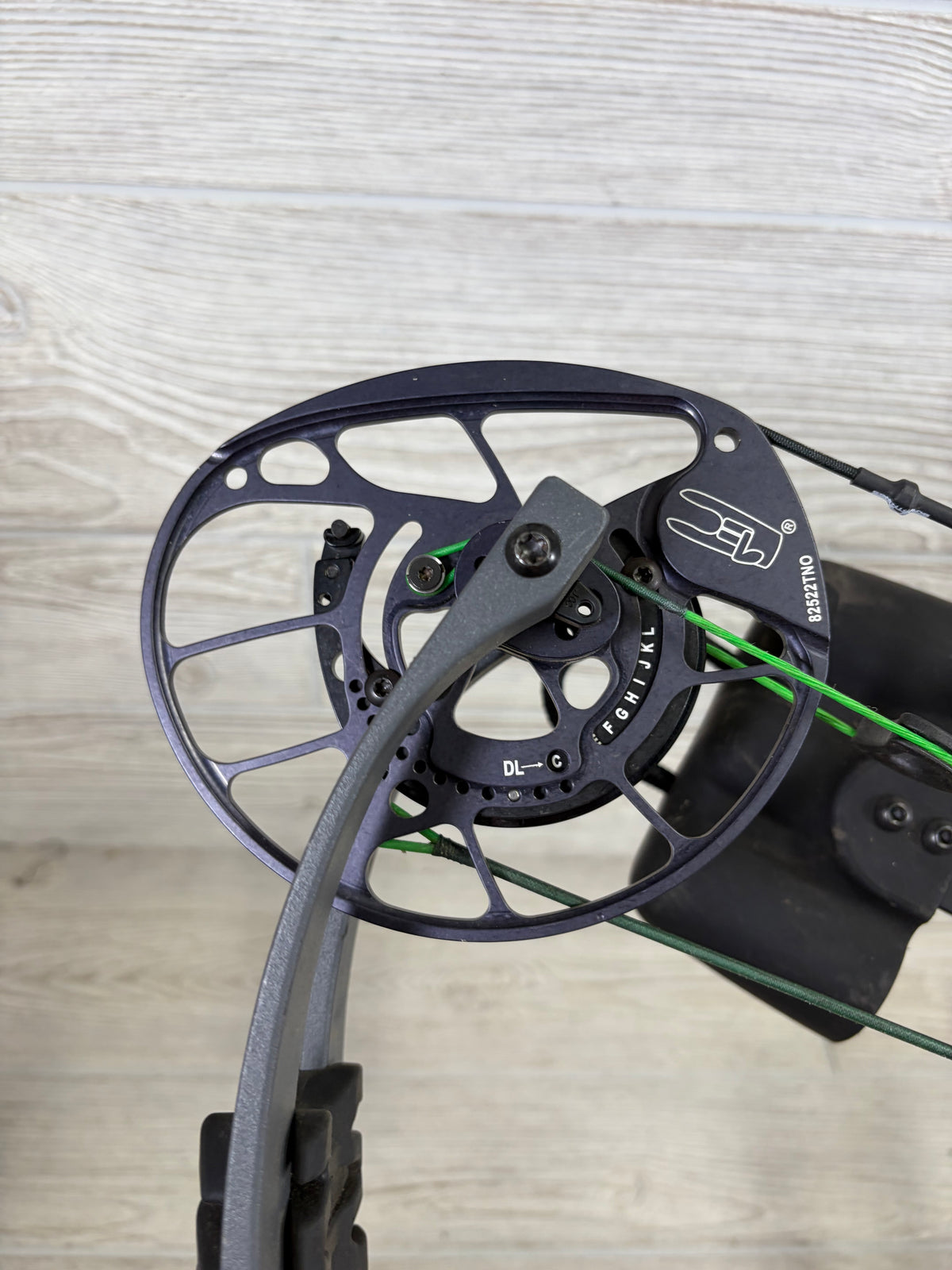 Used PSE Carbon Levitate Right Hand EC2 Cam Nock On Edition Charcoal