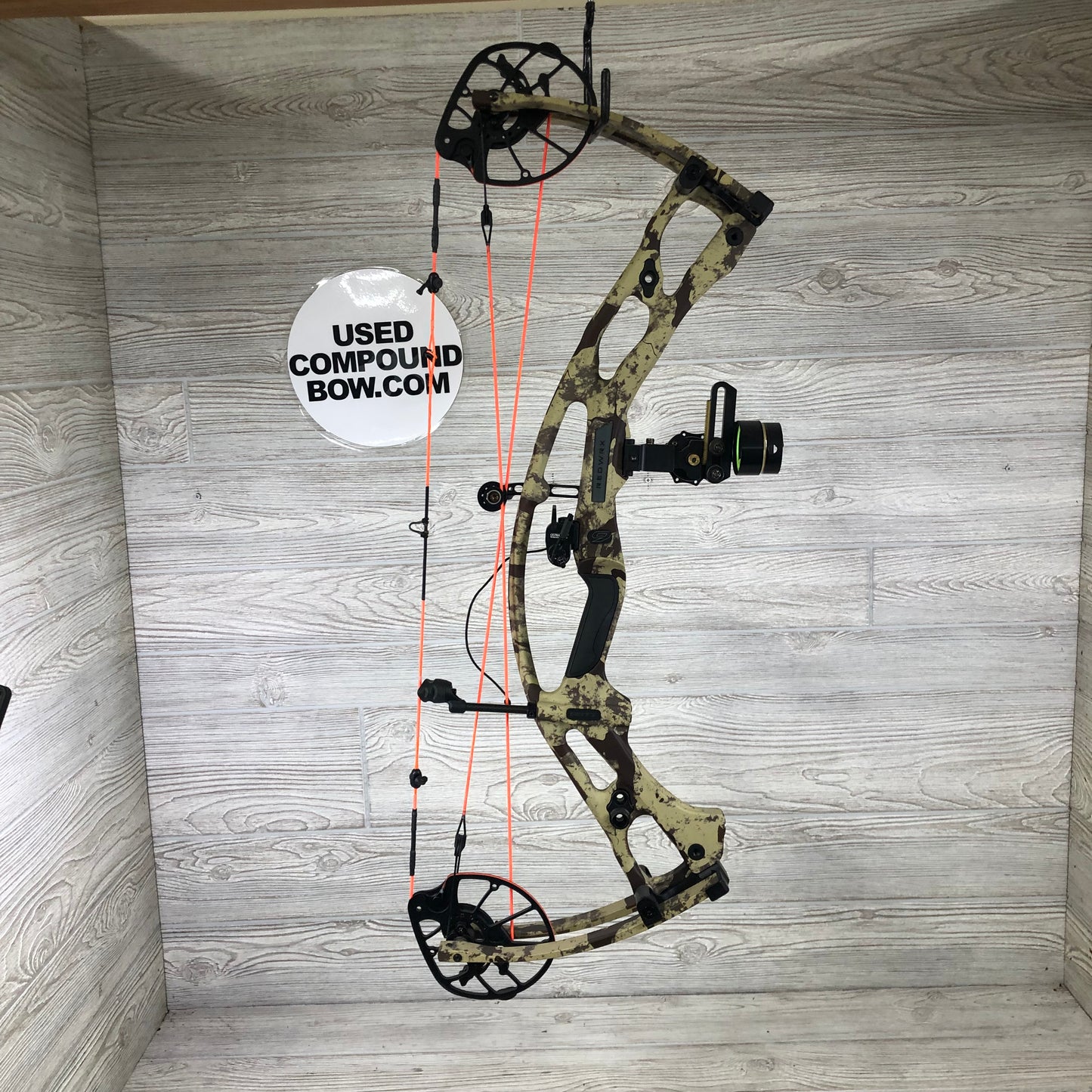Used Hoyt RX-9 LH 60-75# First Lite Circa package