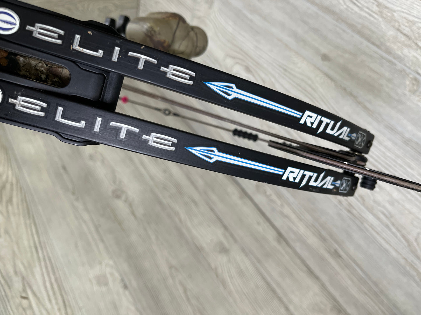 Elite Ritual 35 Package RH 60-70# 25.5-30" Realtree