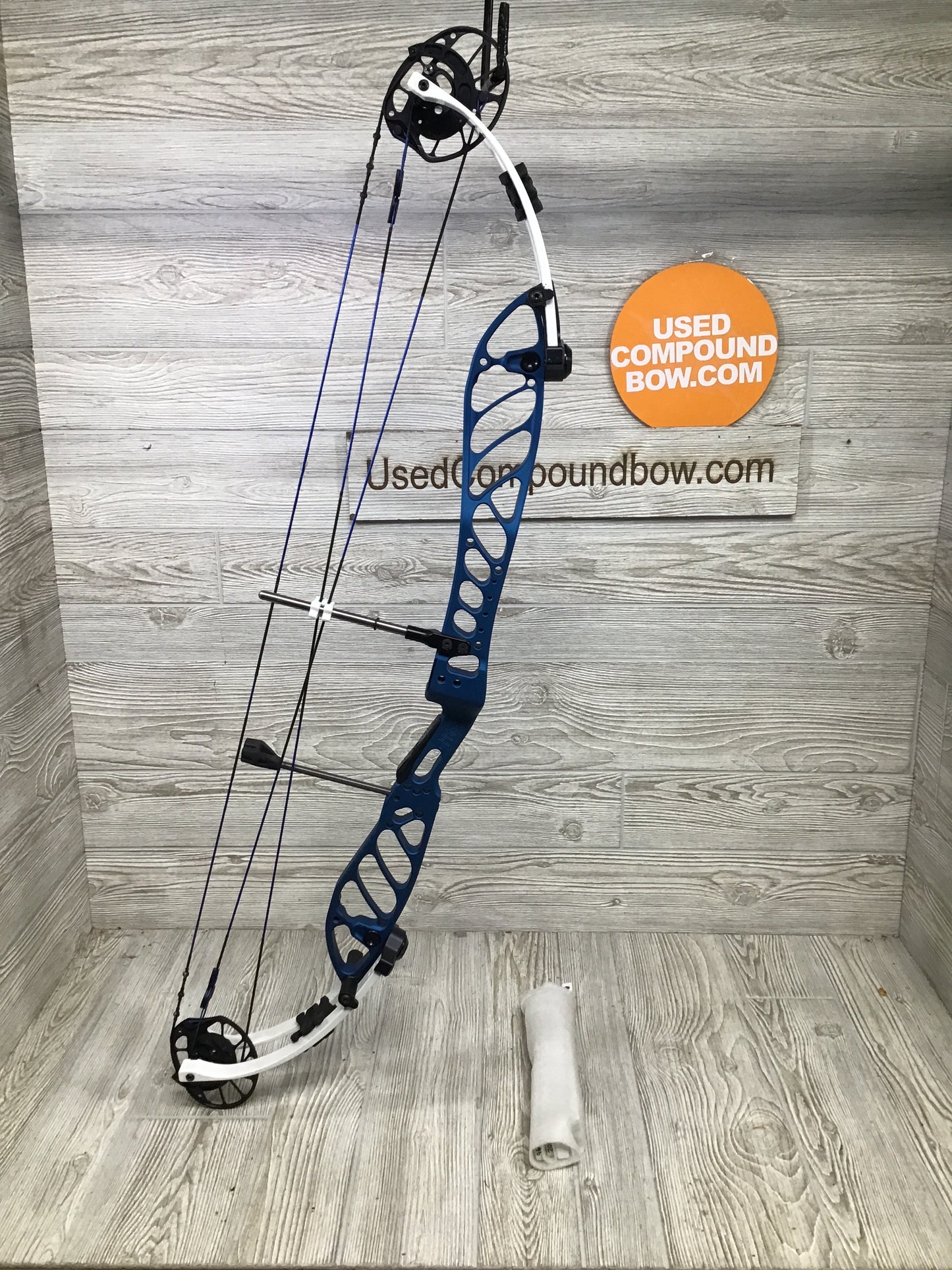 PSE Supra X 40 EM2 Blue 50-60# with extra set of 40-50#