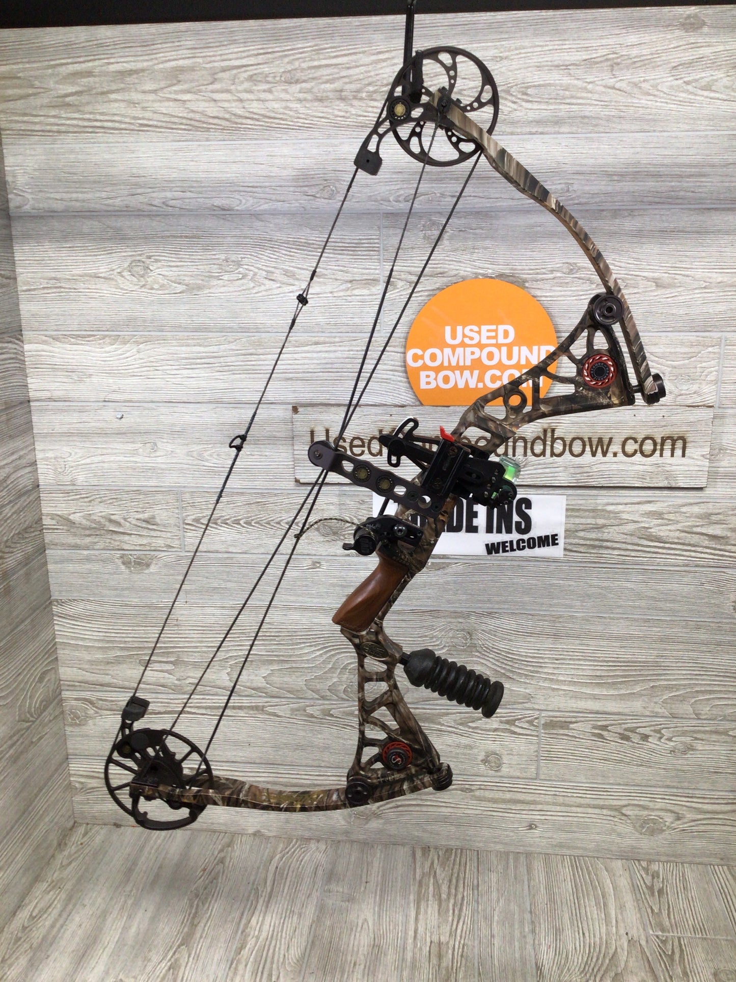 Mathews DXT right hand hunt ready package 60-70# 28.5