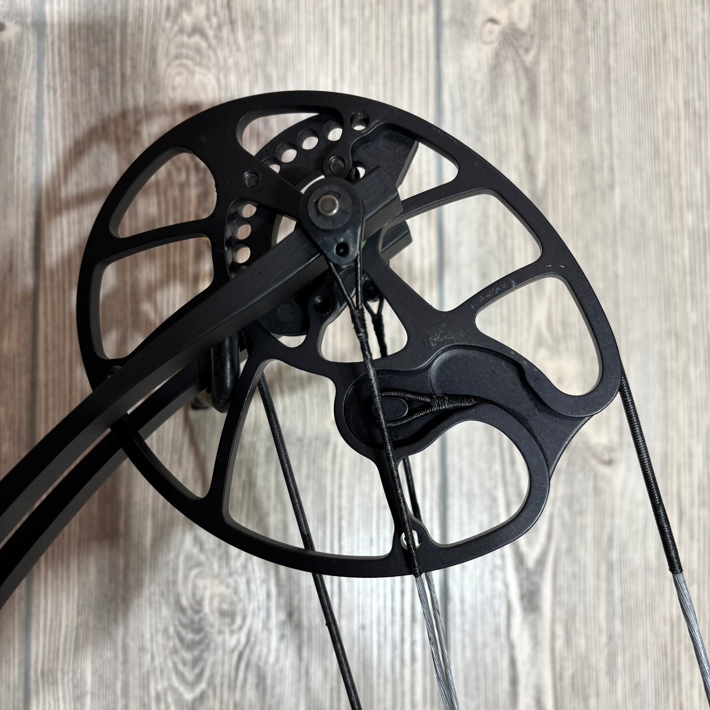 Hoyt Kobalt RH Black Bow 45#