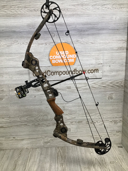 Used Mathews SQ2 Right Handed 28" 70lb Realtree package