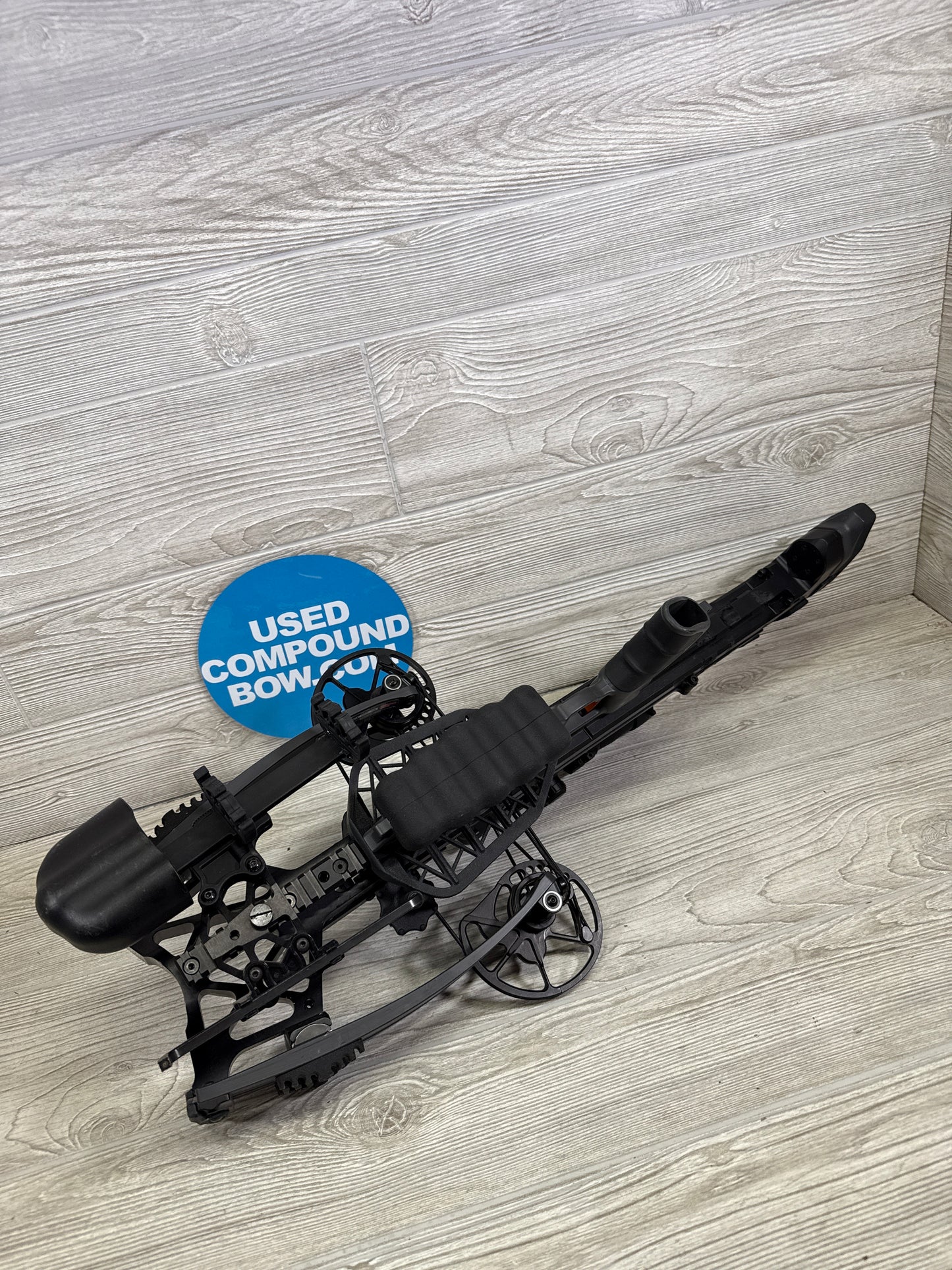 Used Ravin R500 Black Crossbow Package