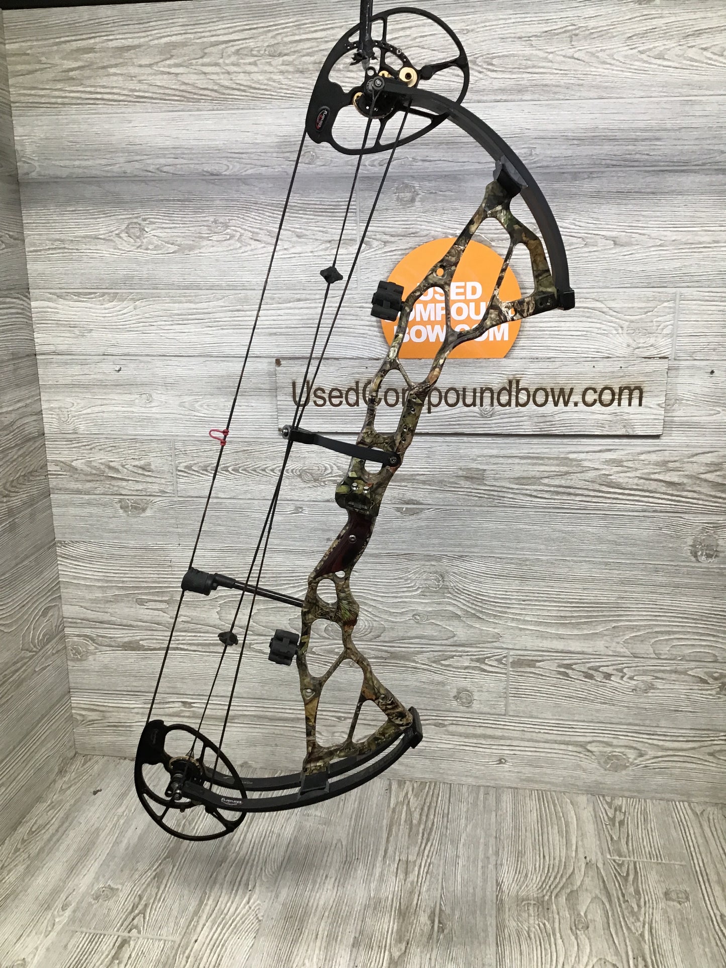 Used Bowtech BTX 31 Right Handed 60-70# Camo