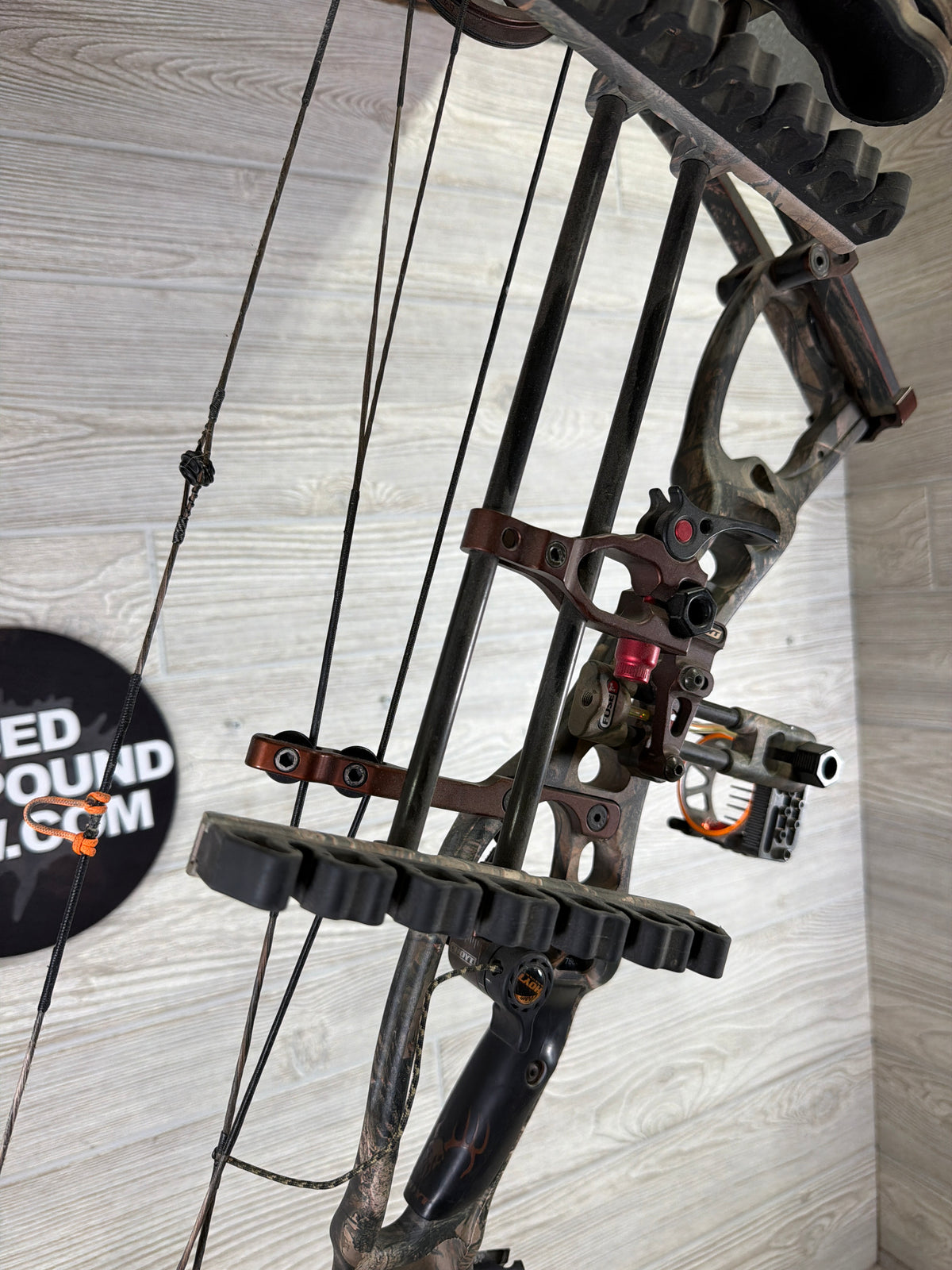 Hoyt CRX 32 27.5"/70# Right Handed Realtree package