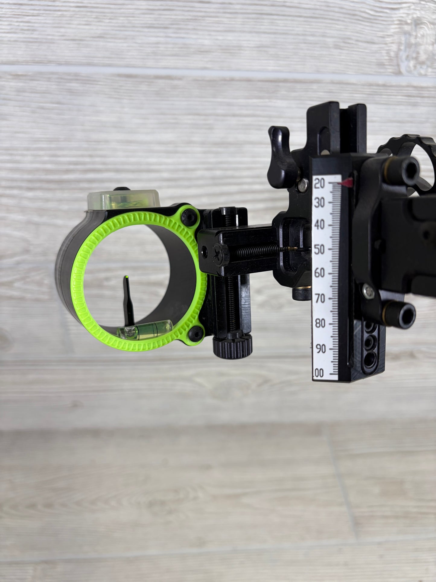 Used Hoyt Carbon Element Right Hand 29" 60lb. Package