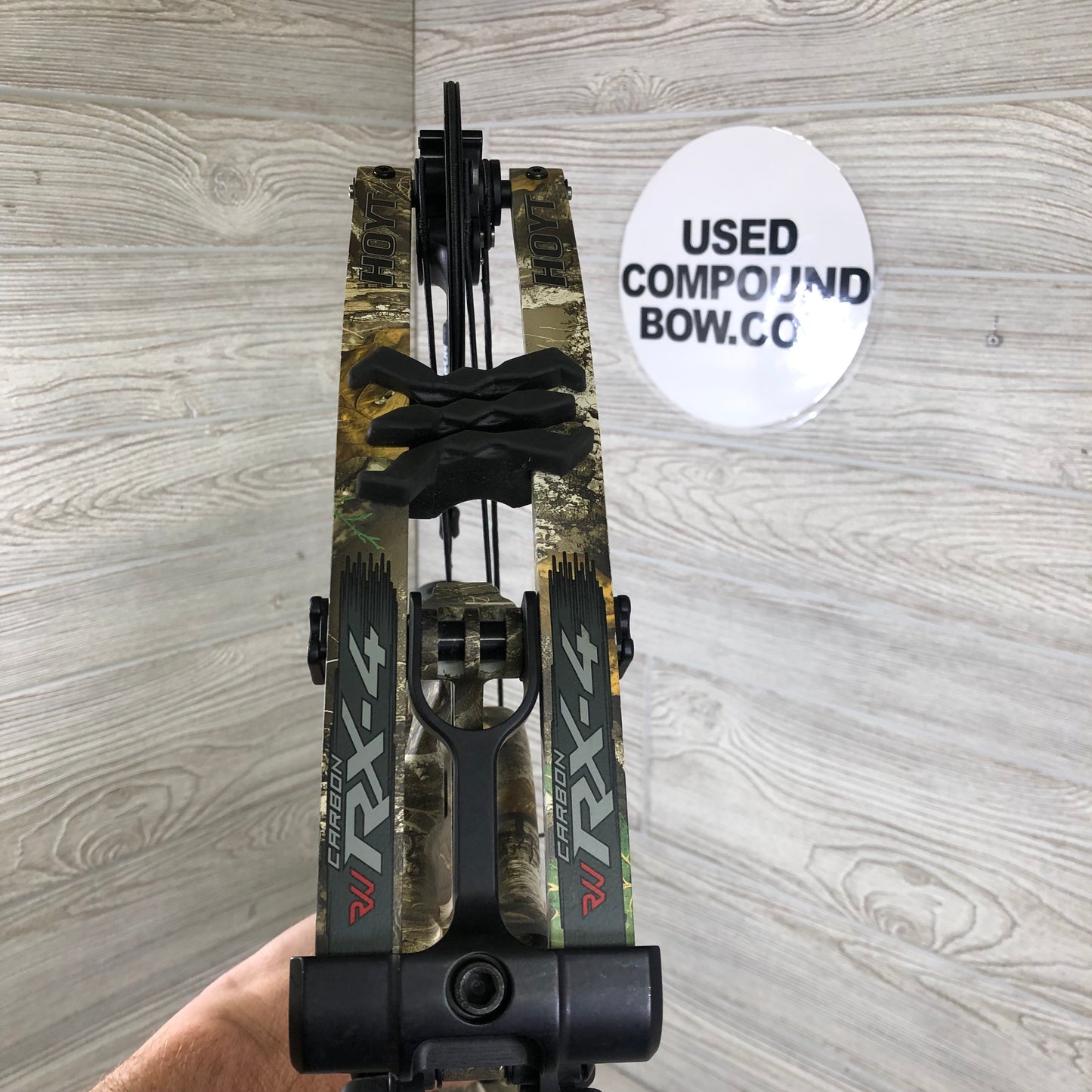 Hoyt RX-4 Right Handed Realtree camo 55-65# #2 cam 25-28" DL