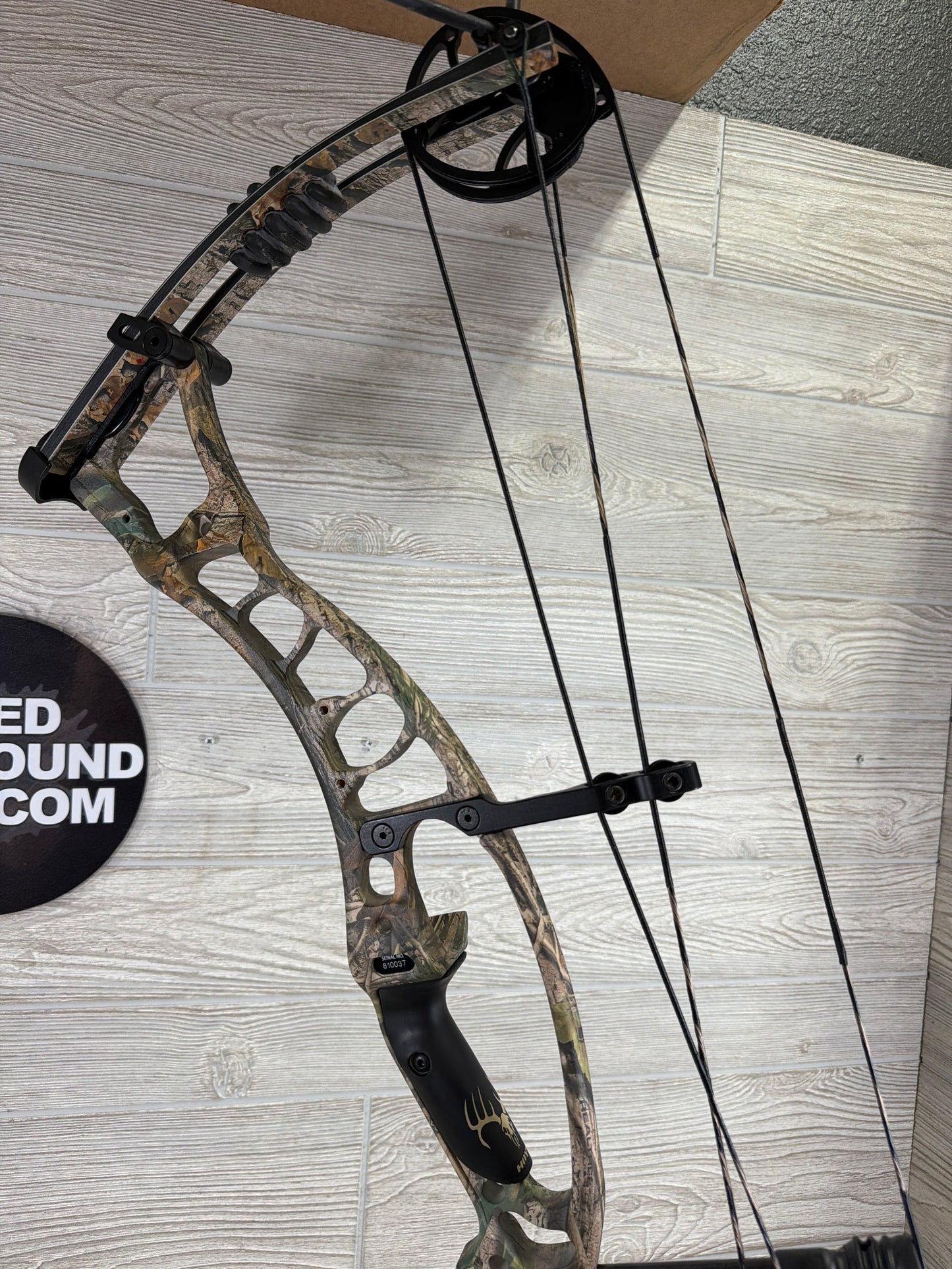 Used Hoyt Maxxis 60-70# Left Handed 27" Bow