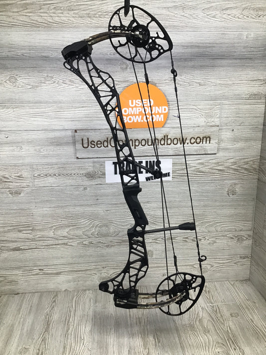 Used Mathews Lift X 29.5 Right Hand 29"/70# Black Riser/First Lite Limb