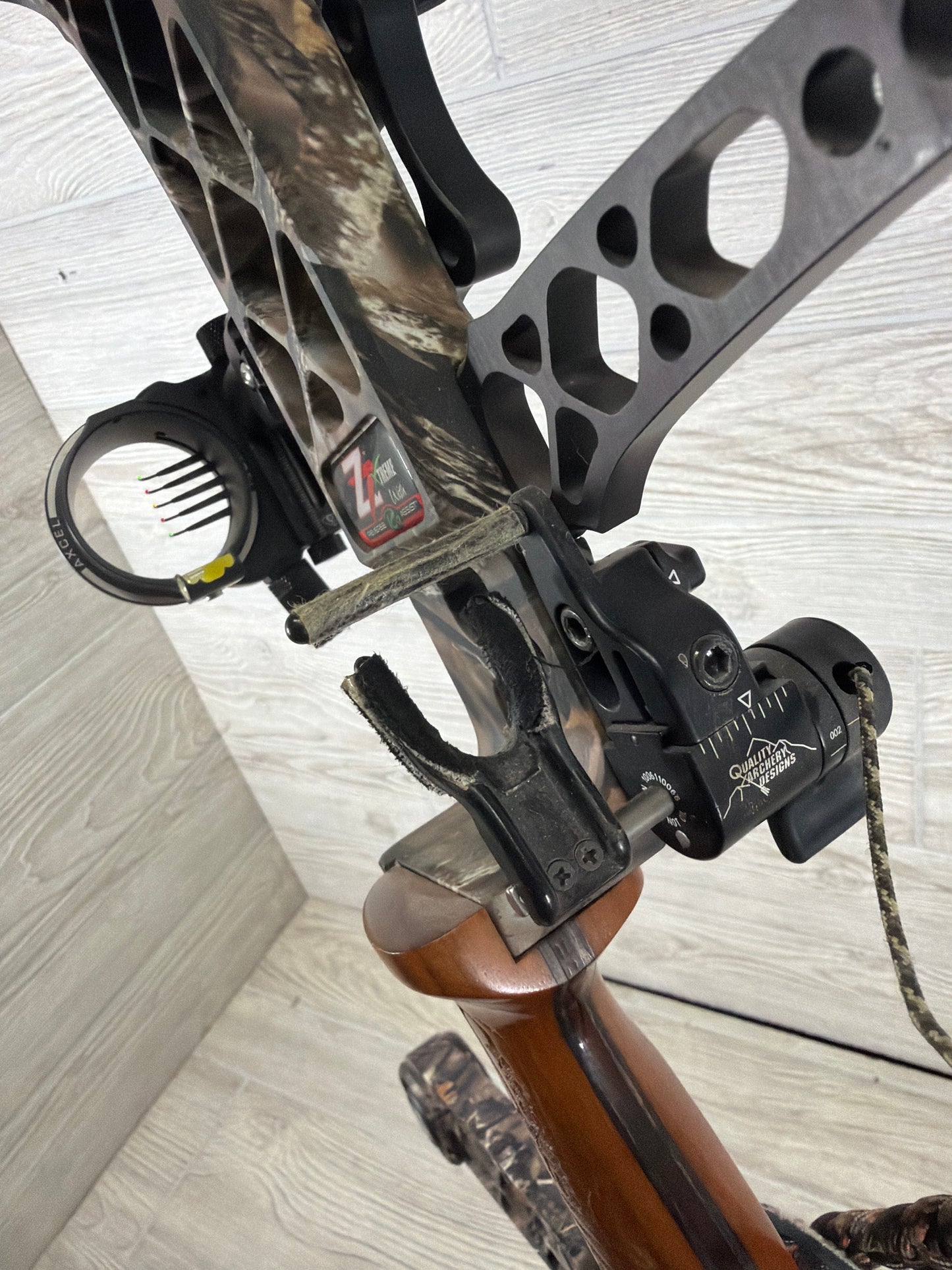 Used Mathews Z7 Xtreme 29" 70lb Camo Bow Pkg