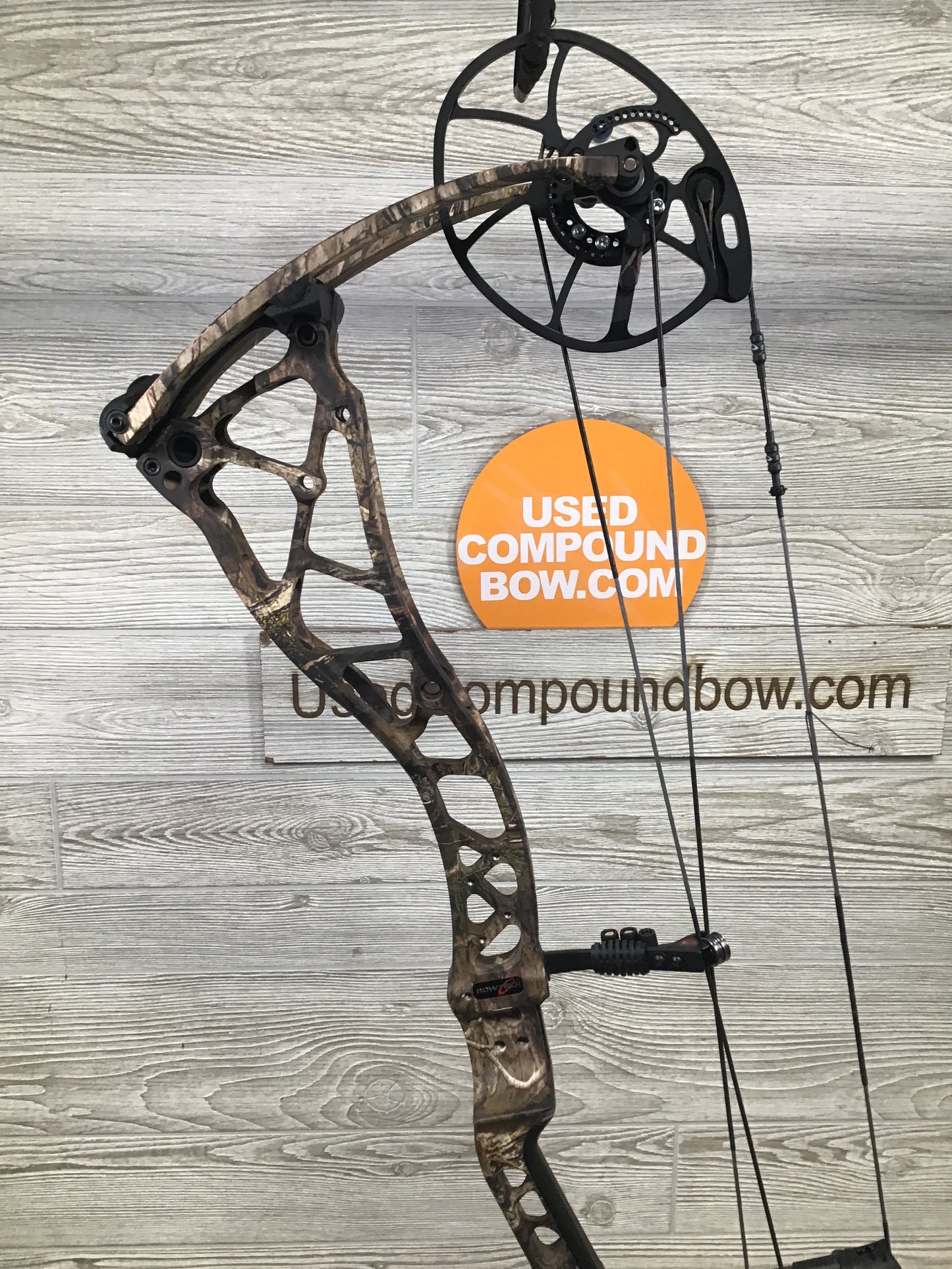NEW Bowtech SS34 Mossy Oak Right Handed 70#