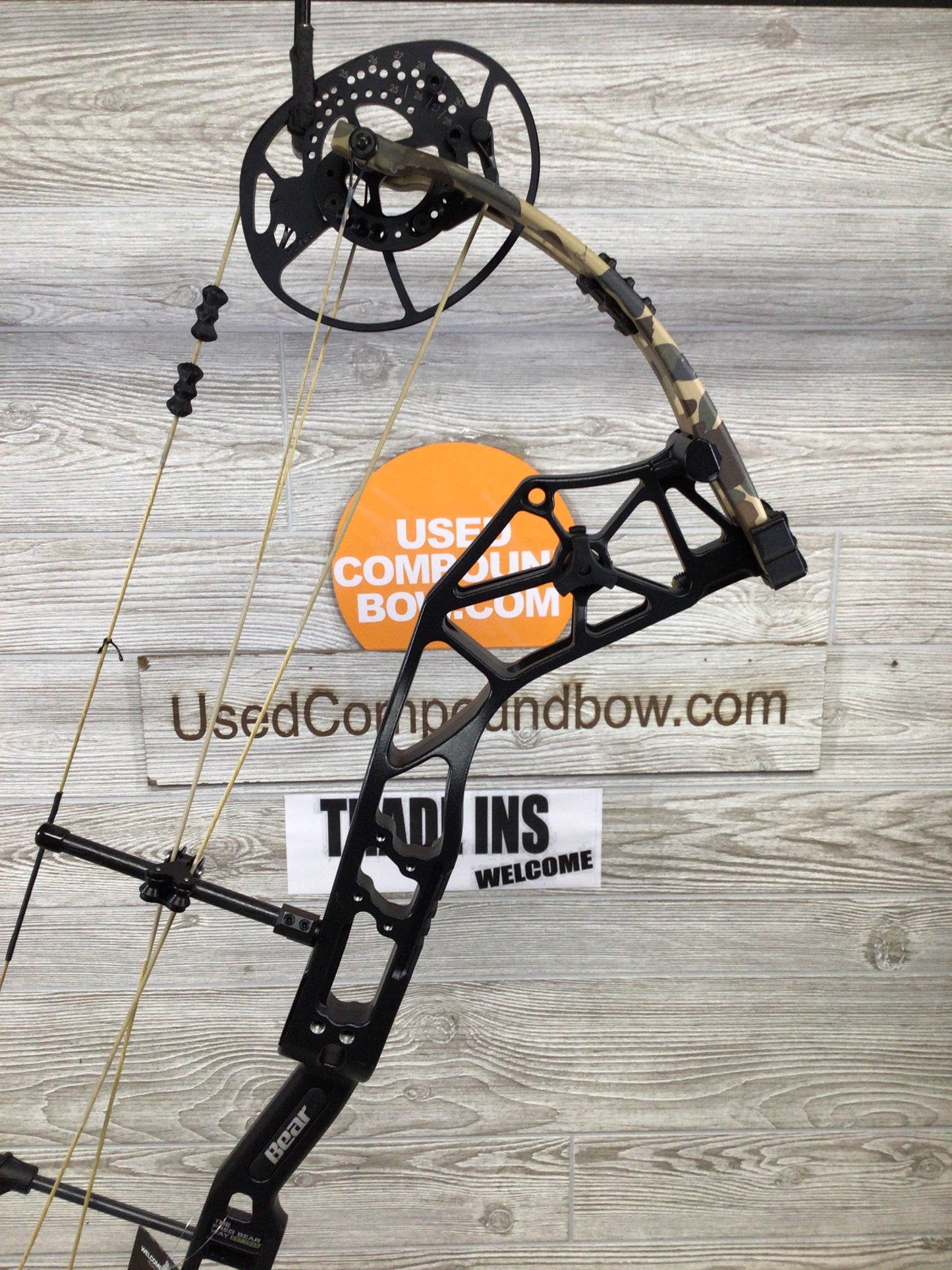 Bear Alaskan XT RH 55-70# Black/Camo