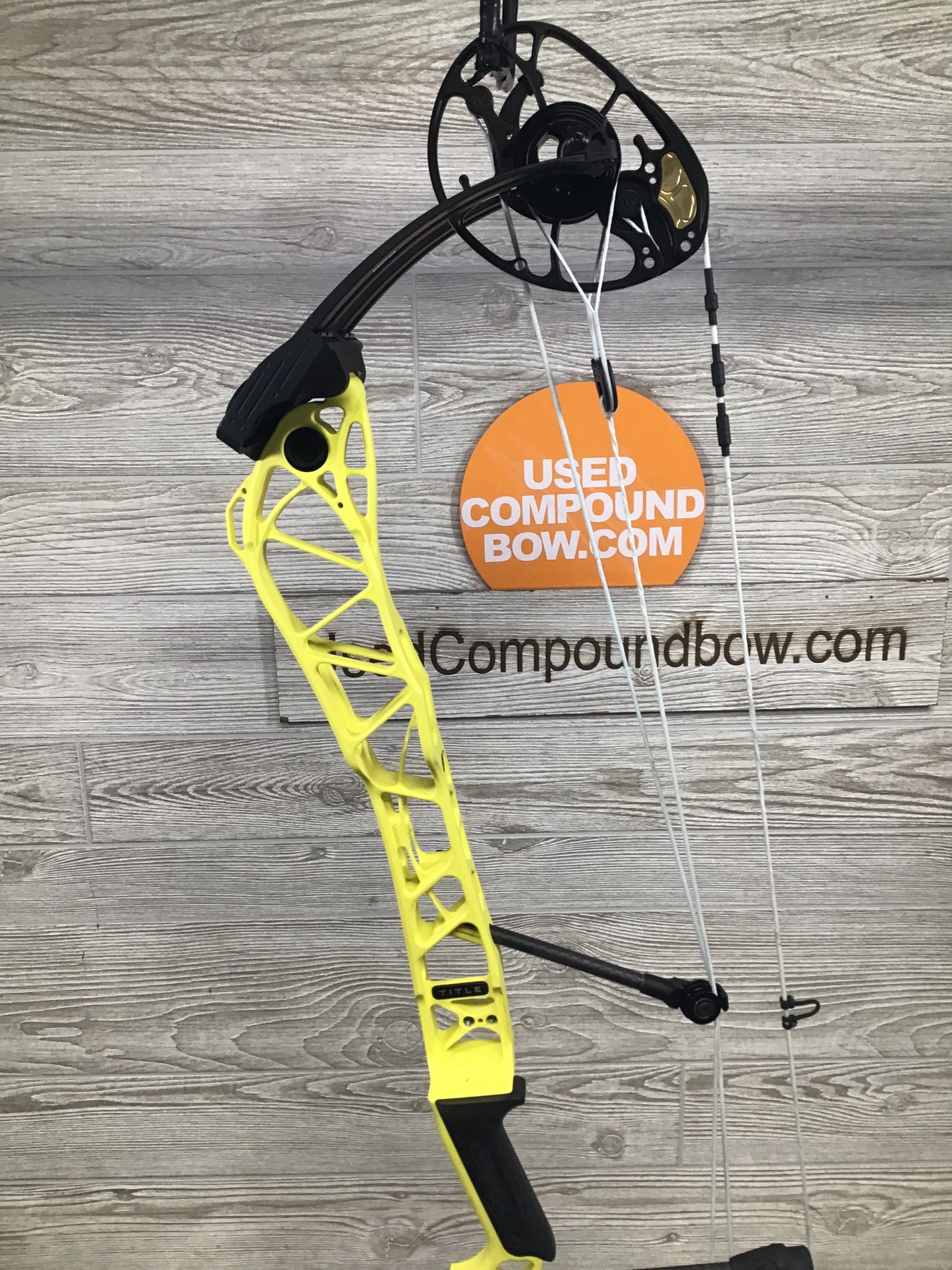 Used Mathews Title 36 G2 RH Yellow Black Limb