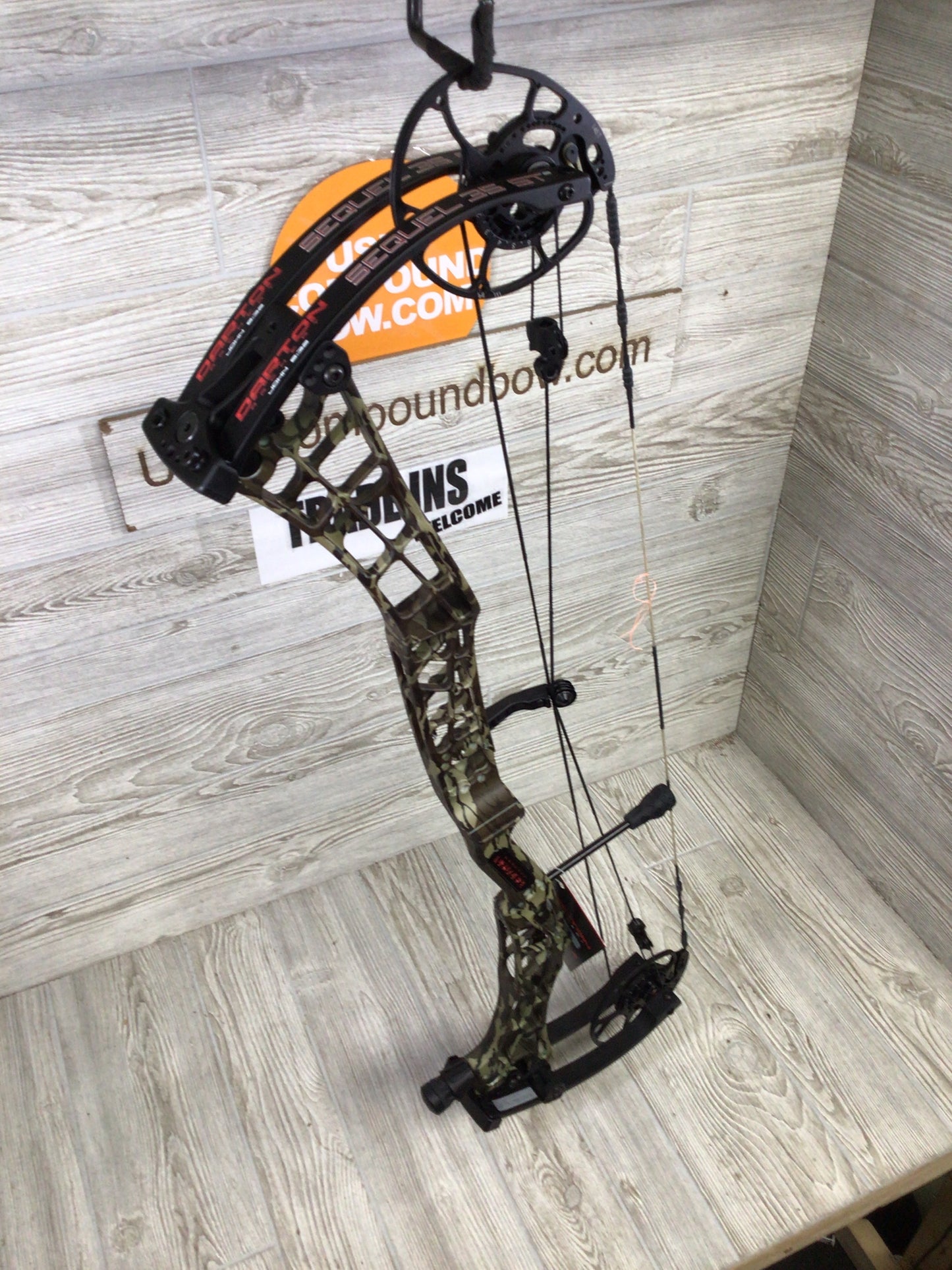 Darton Sequel 35 ST2 Right Handed 60-70# Bottomlands