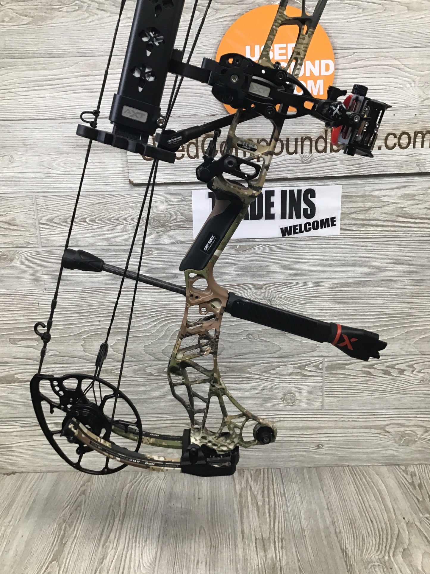 Used Mathews Lift X 29.5 Right Hand 28.5"/70# Sitka Subalpine Package