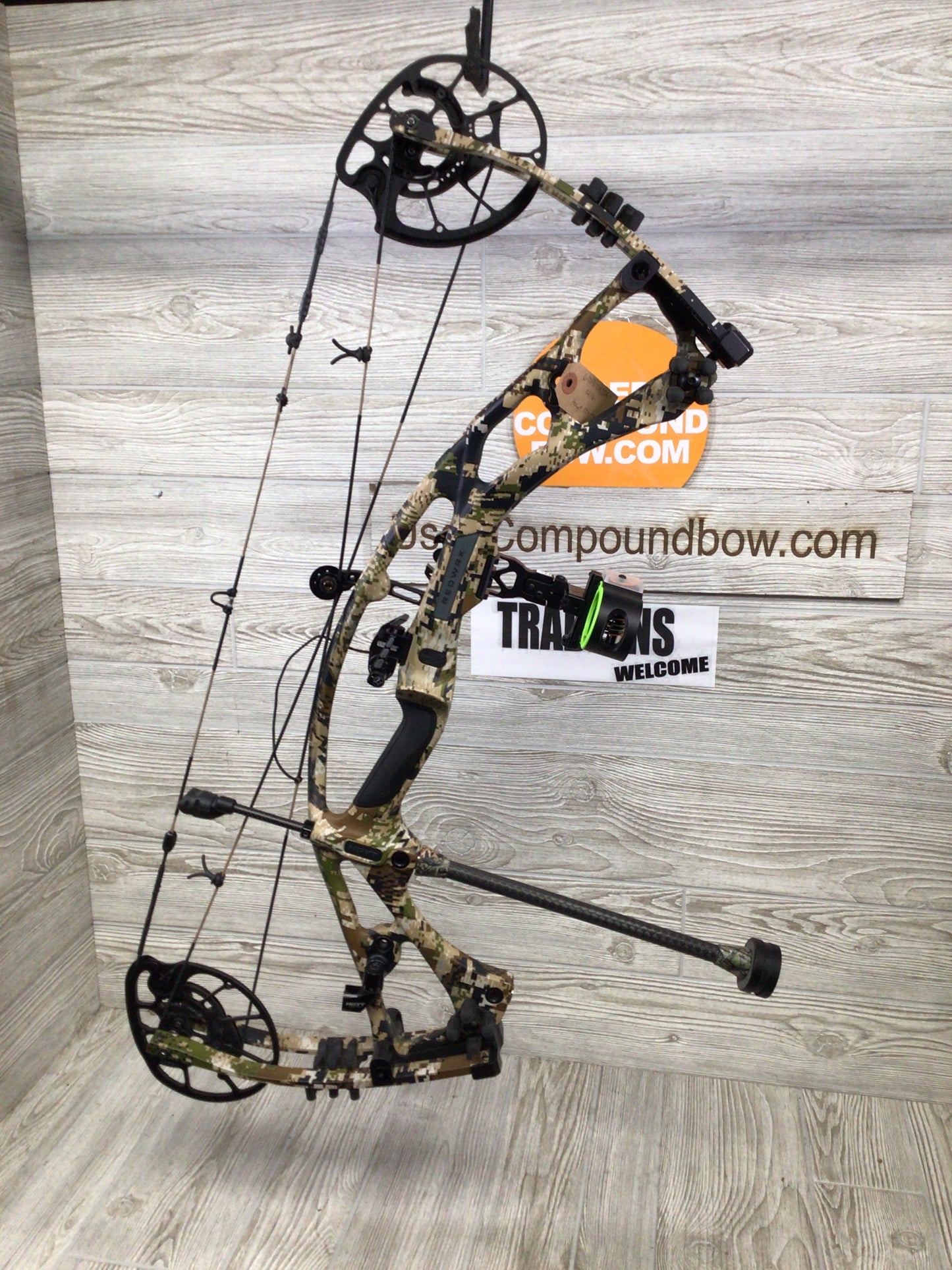 Hoyt RX-7 Left Hand 50-60# 25-30" draw Subalpine Package