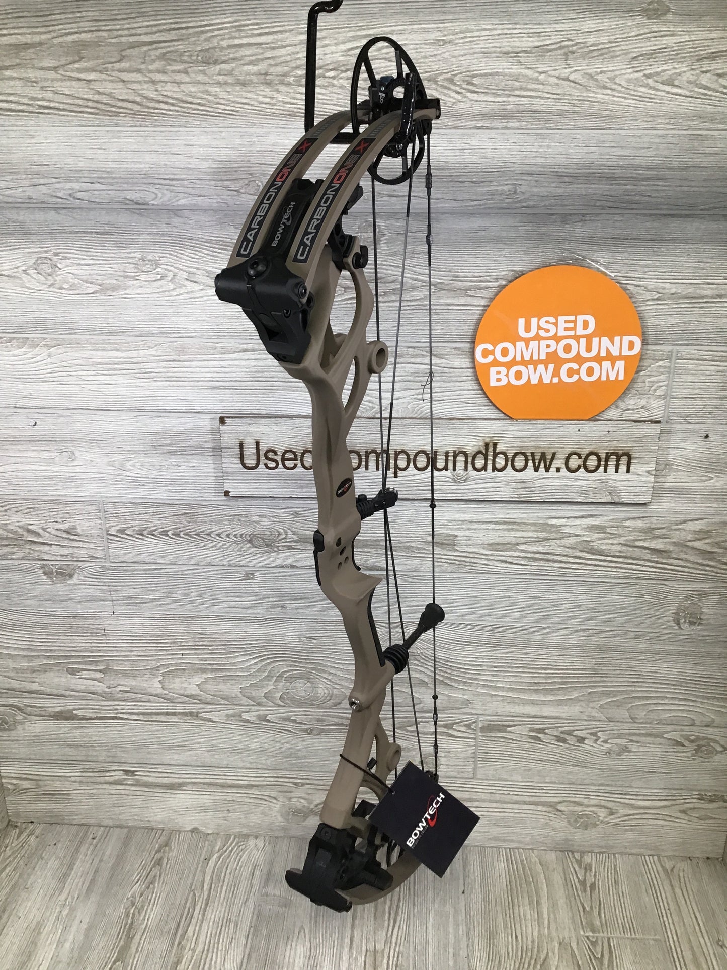 Bowtech Carbon One X 60-70# RH Flat Dark Earth