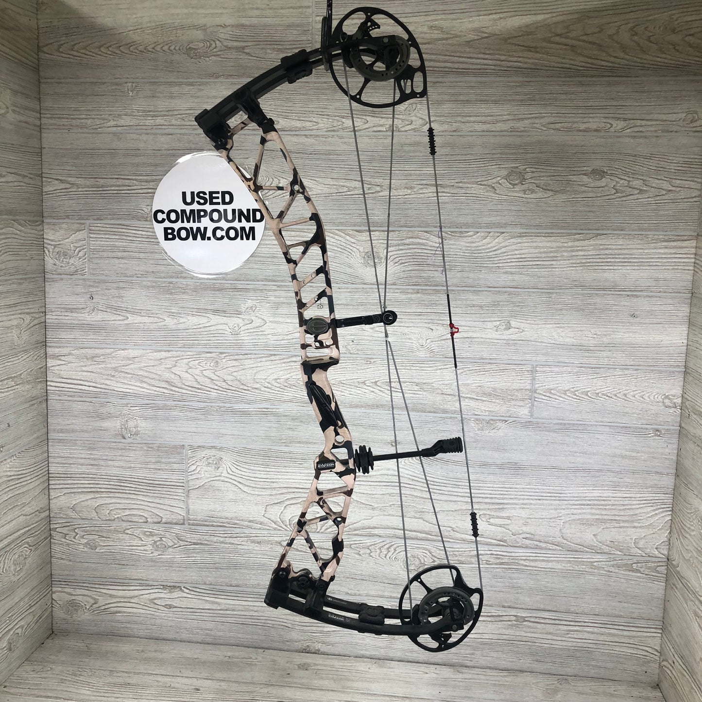 NEW Elite Envision Right Handed VUNI camo 60-70# 23.5-30.5"
