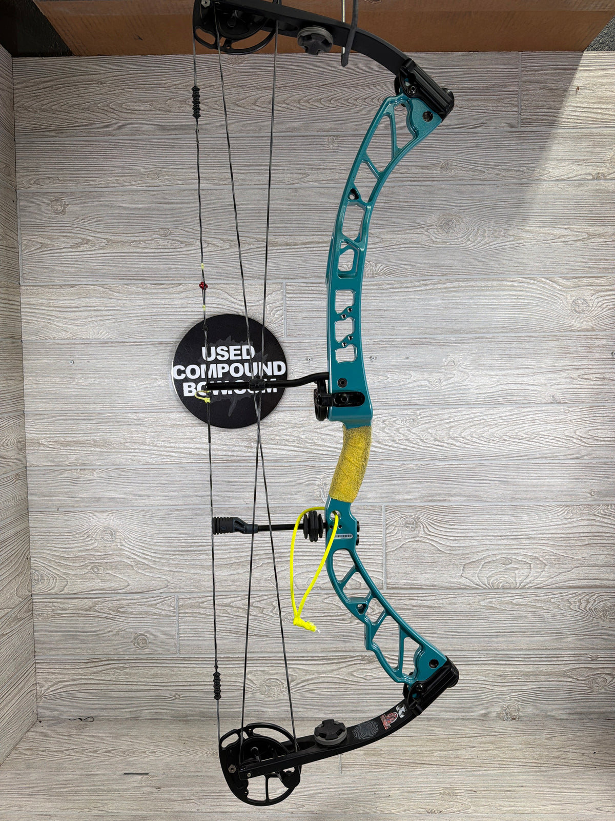 Used Elite Victory 37 Teal Bow 50-60# 28"