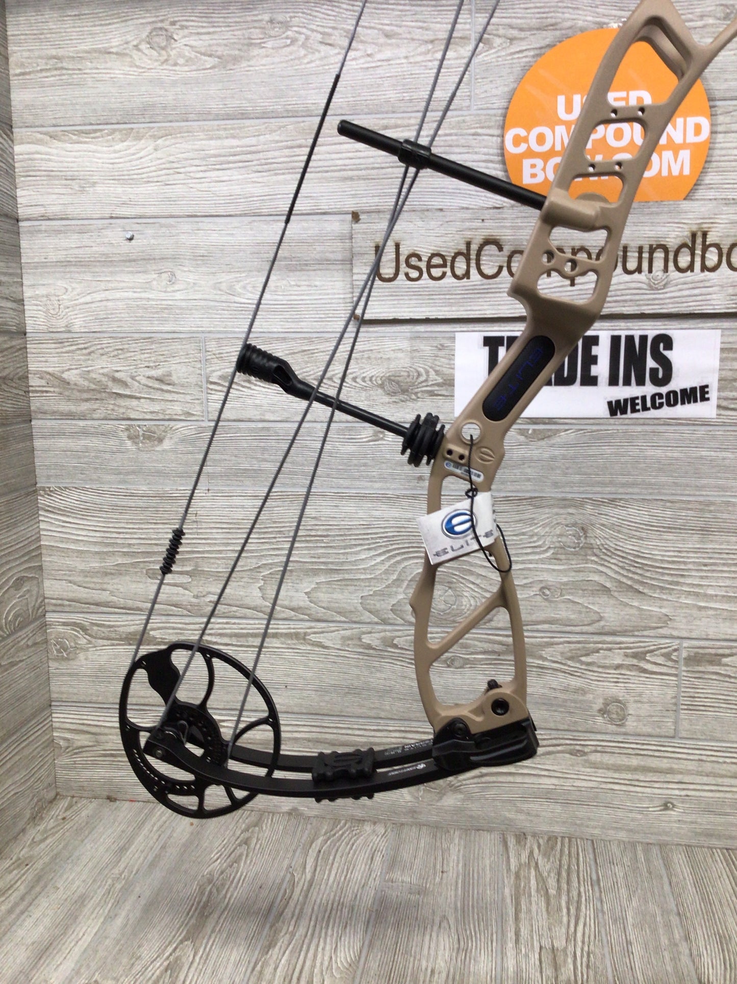 Elite Terrain RH Mountain Tan 25.5-31.5" 45-60# Bow