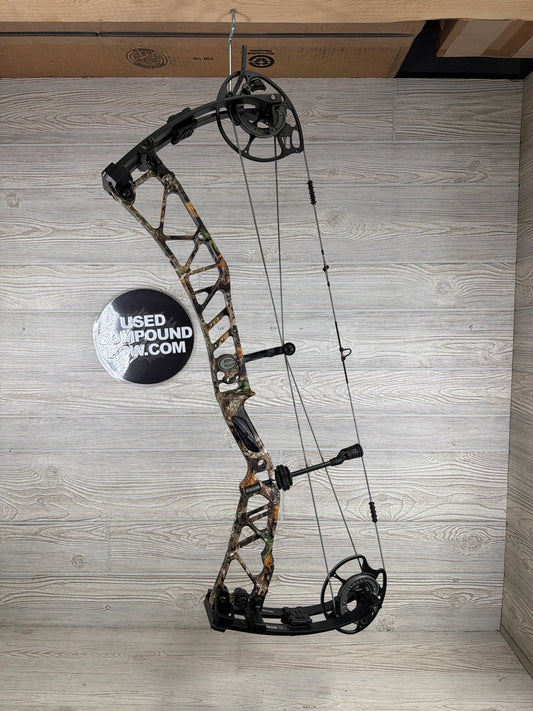 Used Elite Envision RH 60# Realtree Edge Bow
