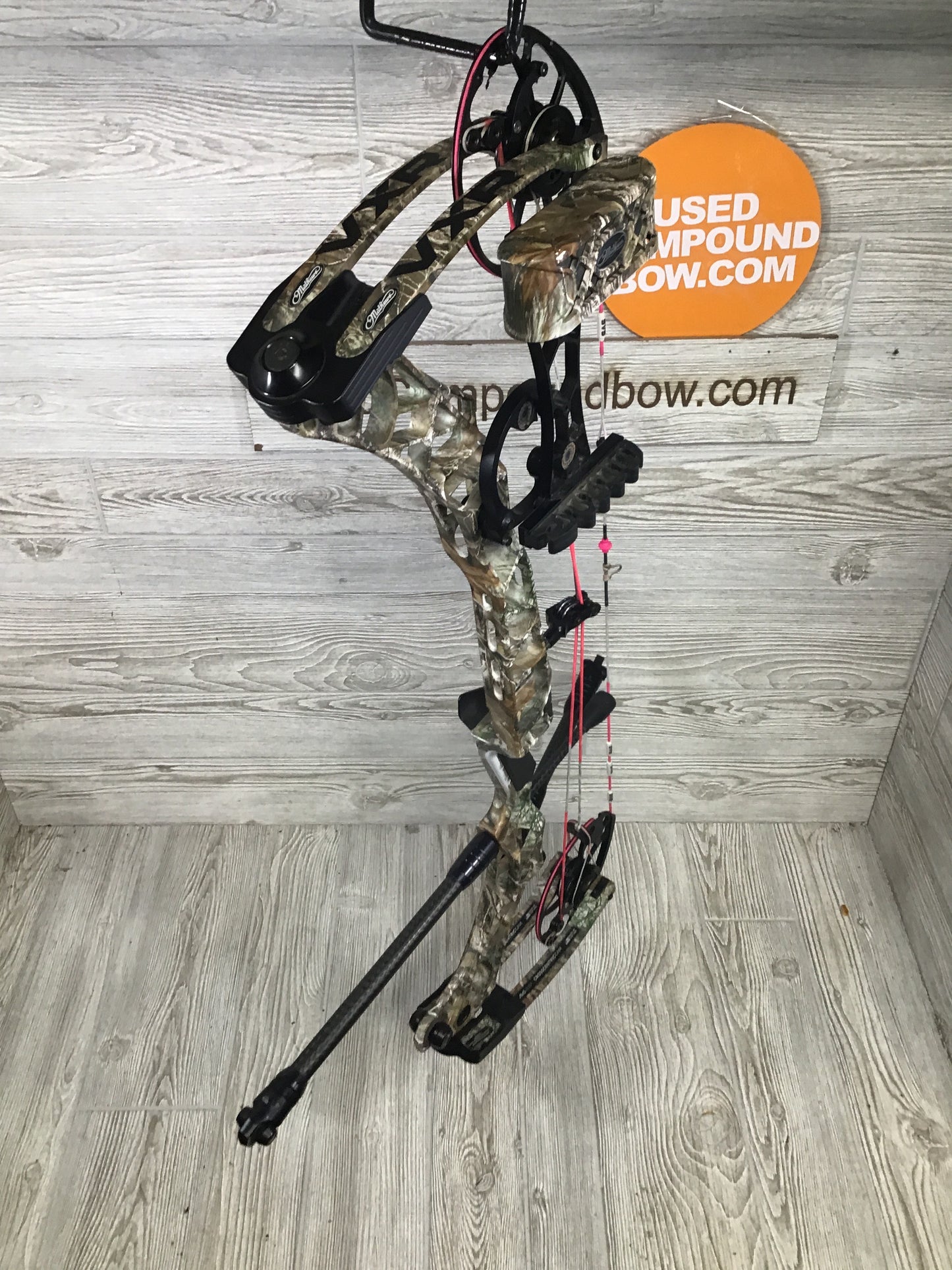 Used Mathews VXR 31.5 LH RT Edge Bow Pkg