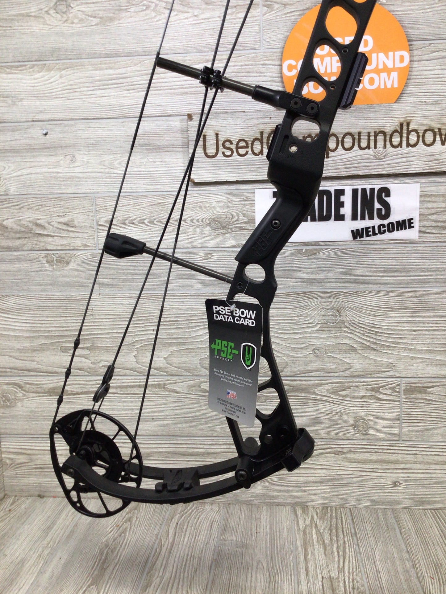 PSE Unite EC2 Right Handed 60-70# Black 25.5-31"