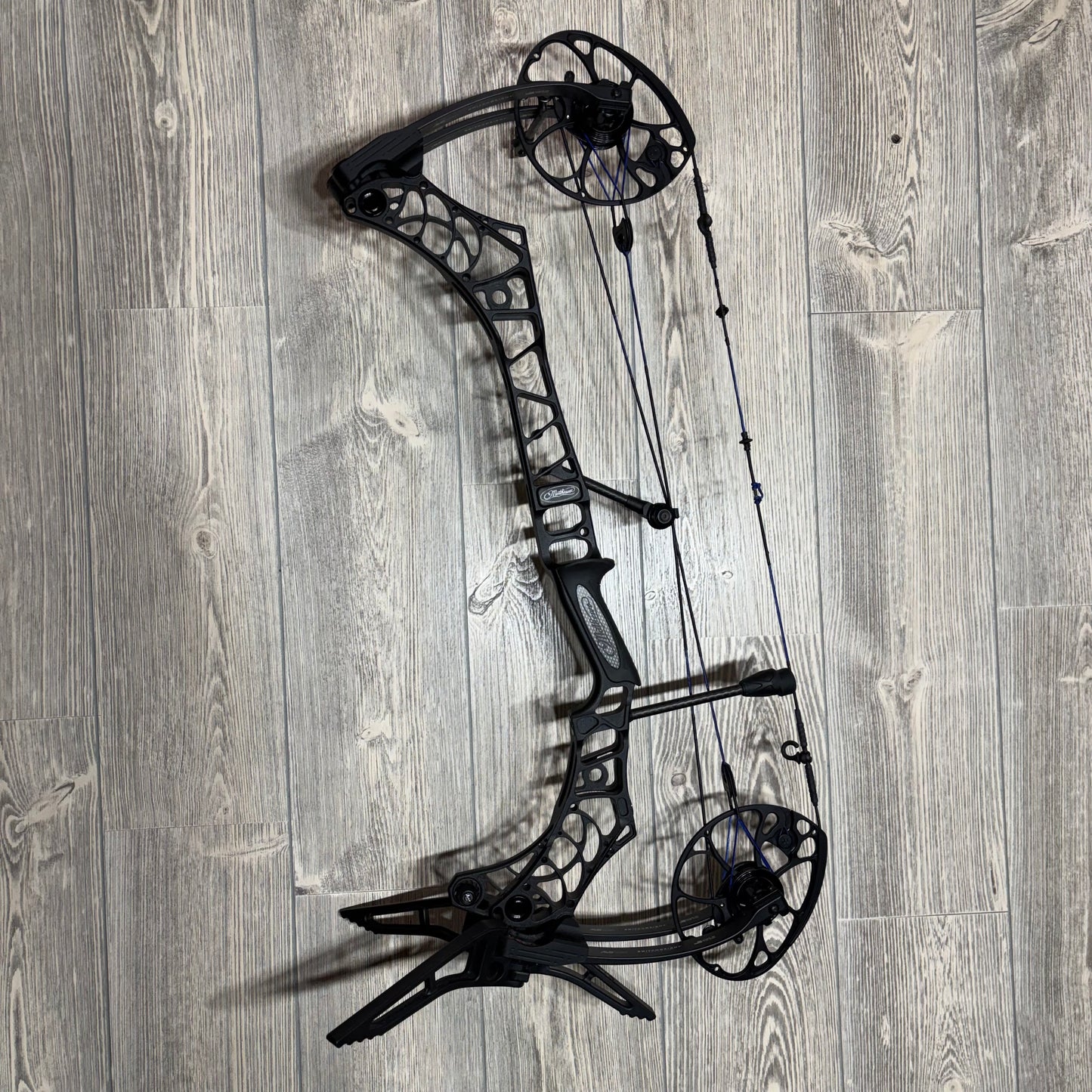 Used Mathews V3 27 RH Black