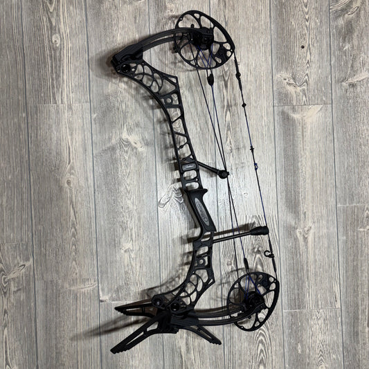 Used Mathews V3 27 RH Black