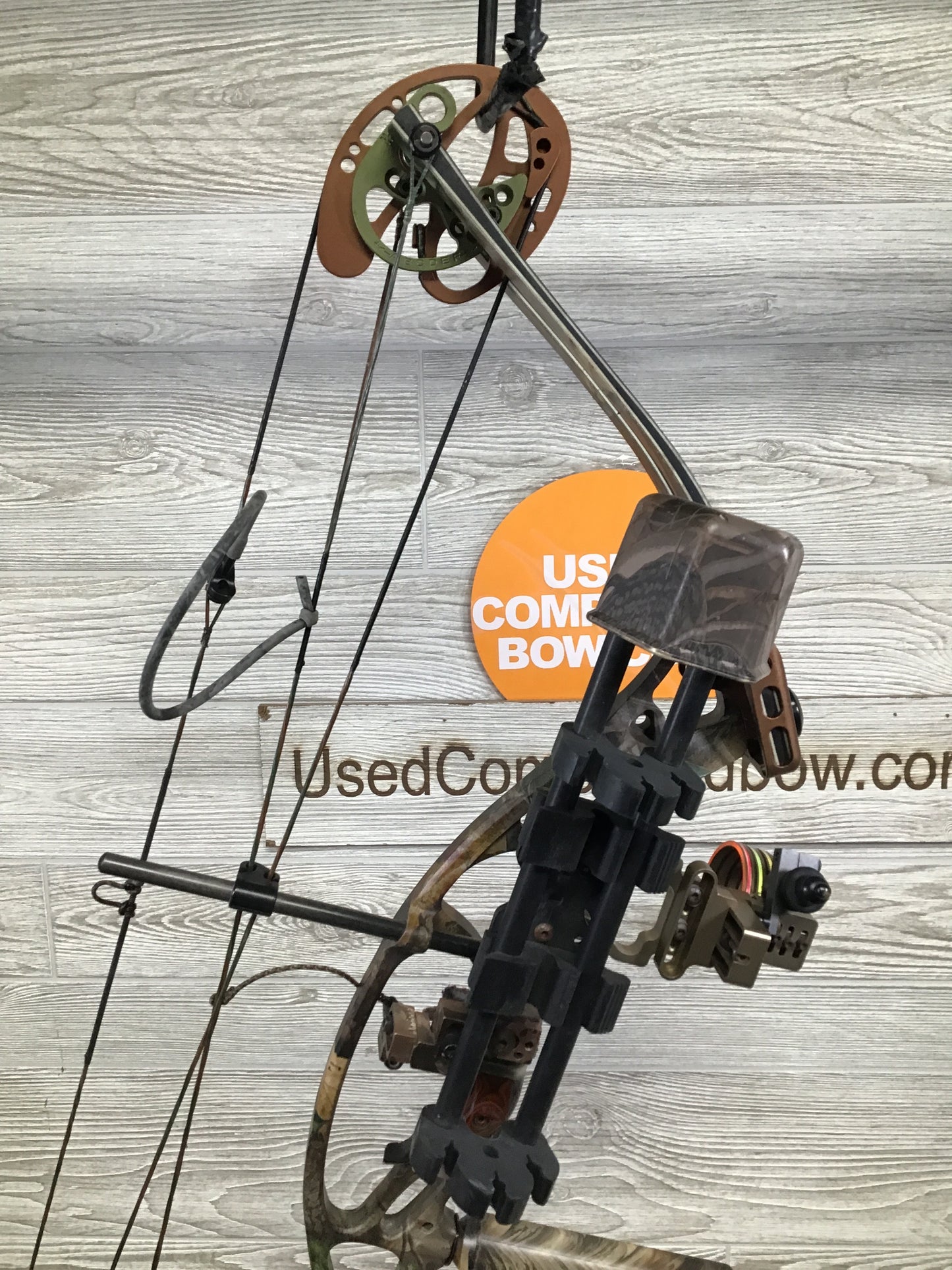 Used RH Hoyt ViperTec XT 1000 Hunt Ready PKG 60-70# Realtree