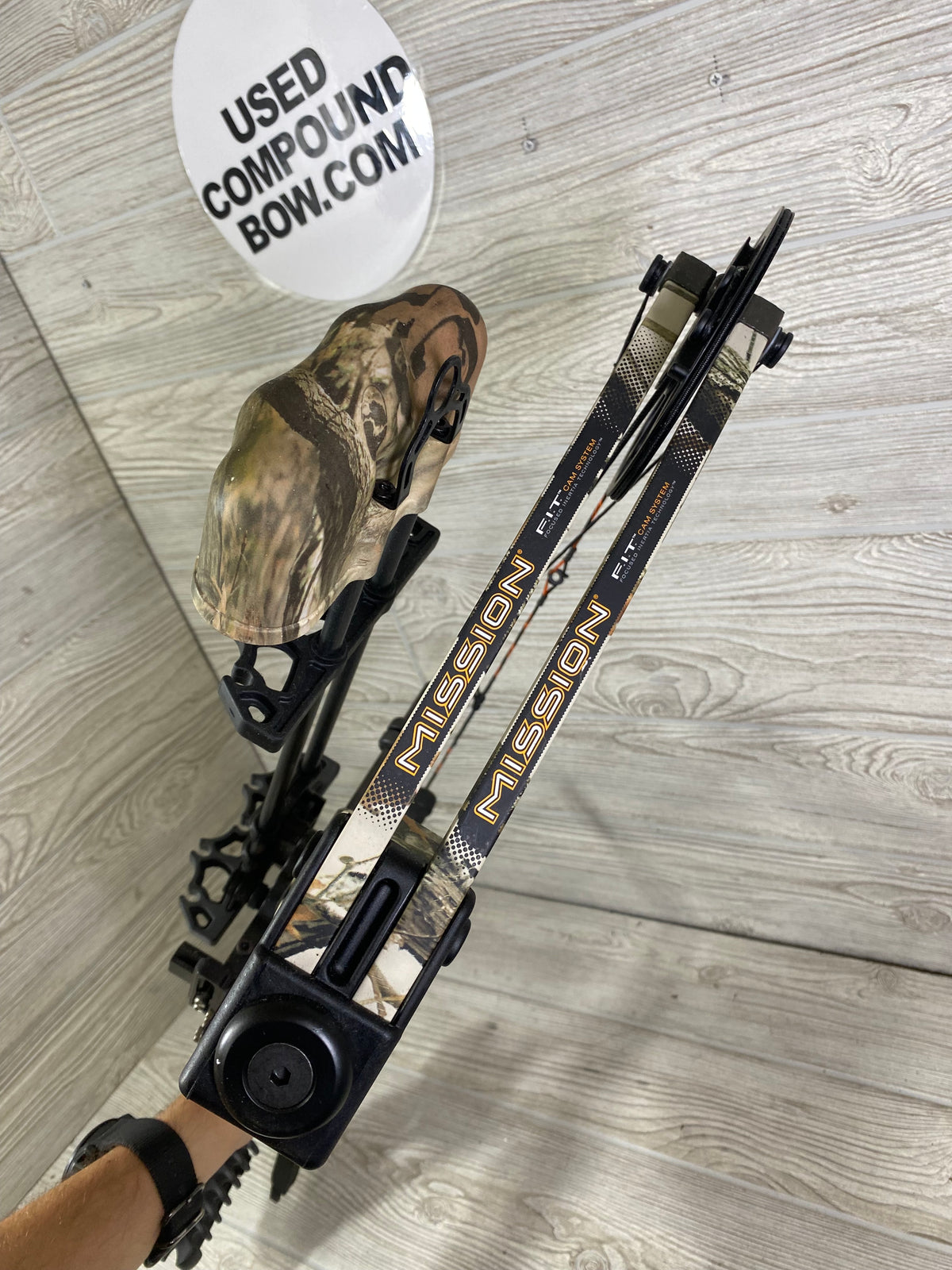 Used Mission Hype DTX Right Hand Camo Bow Pkg