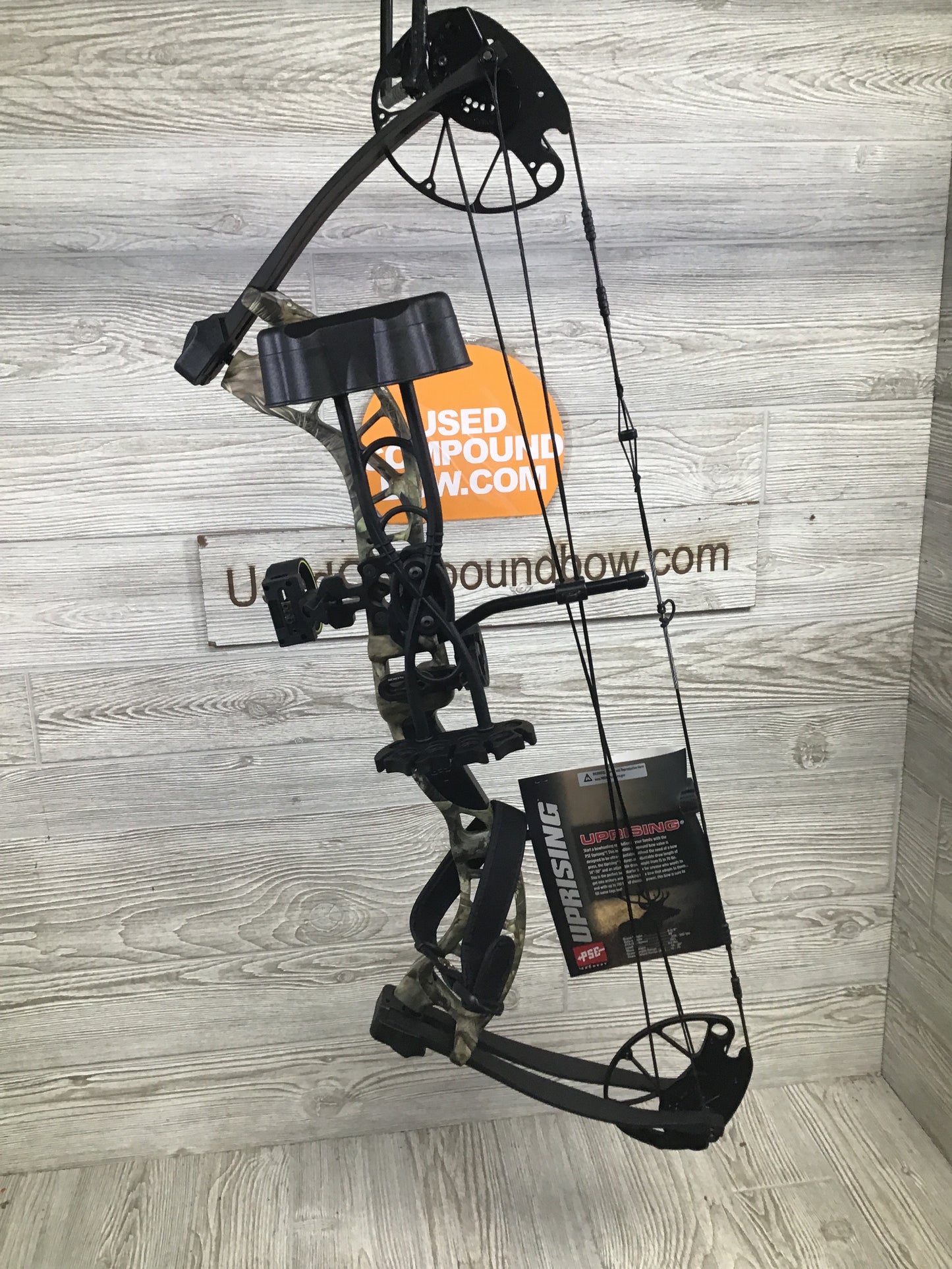 NEW IN BOX W/WARRANTY PSE UPRISING LEFT HANDED PACKAGE MOSSY OAK